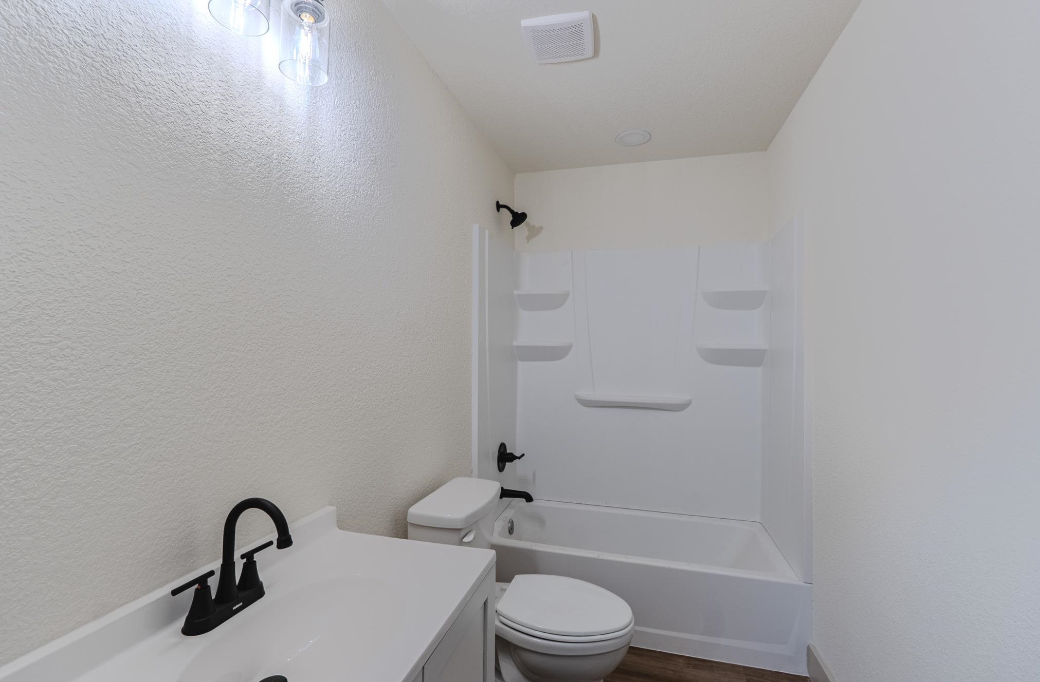 212 N West St Property Photo 9