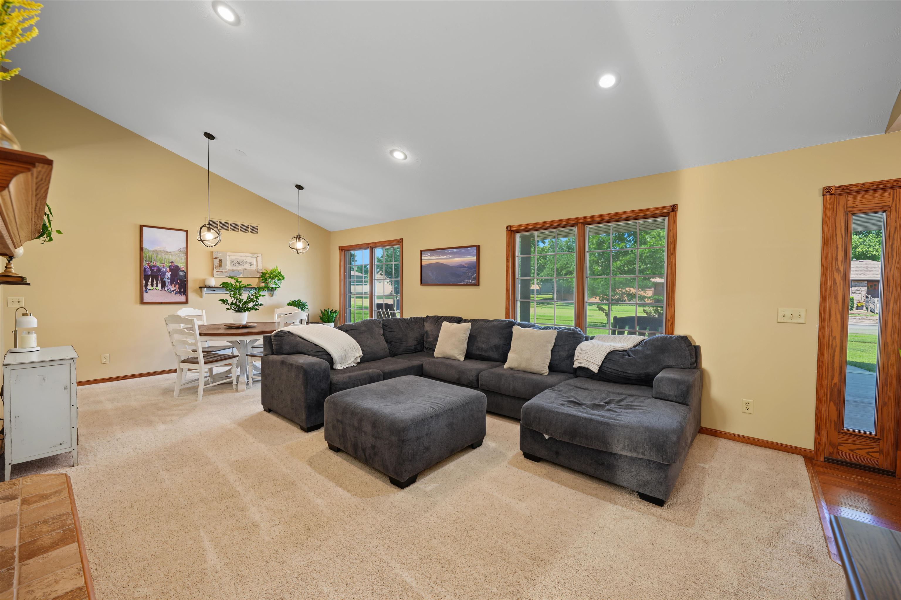 302 C St Property Photo 8
