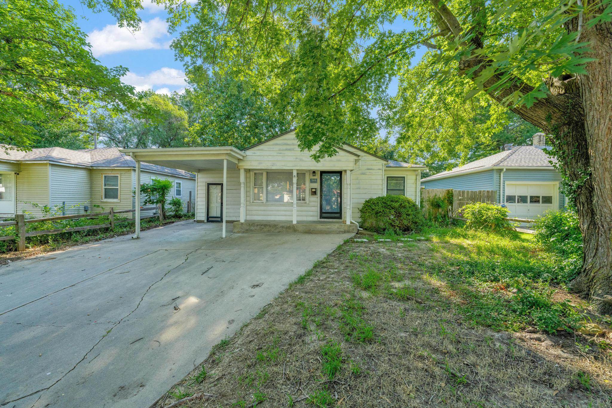 544 S Sylvan Property Photo 1