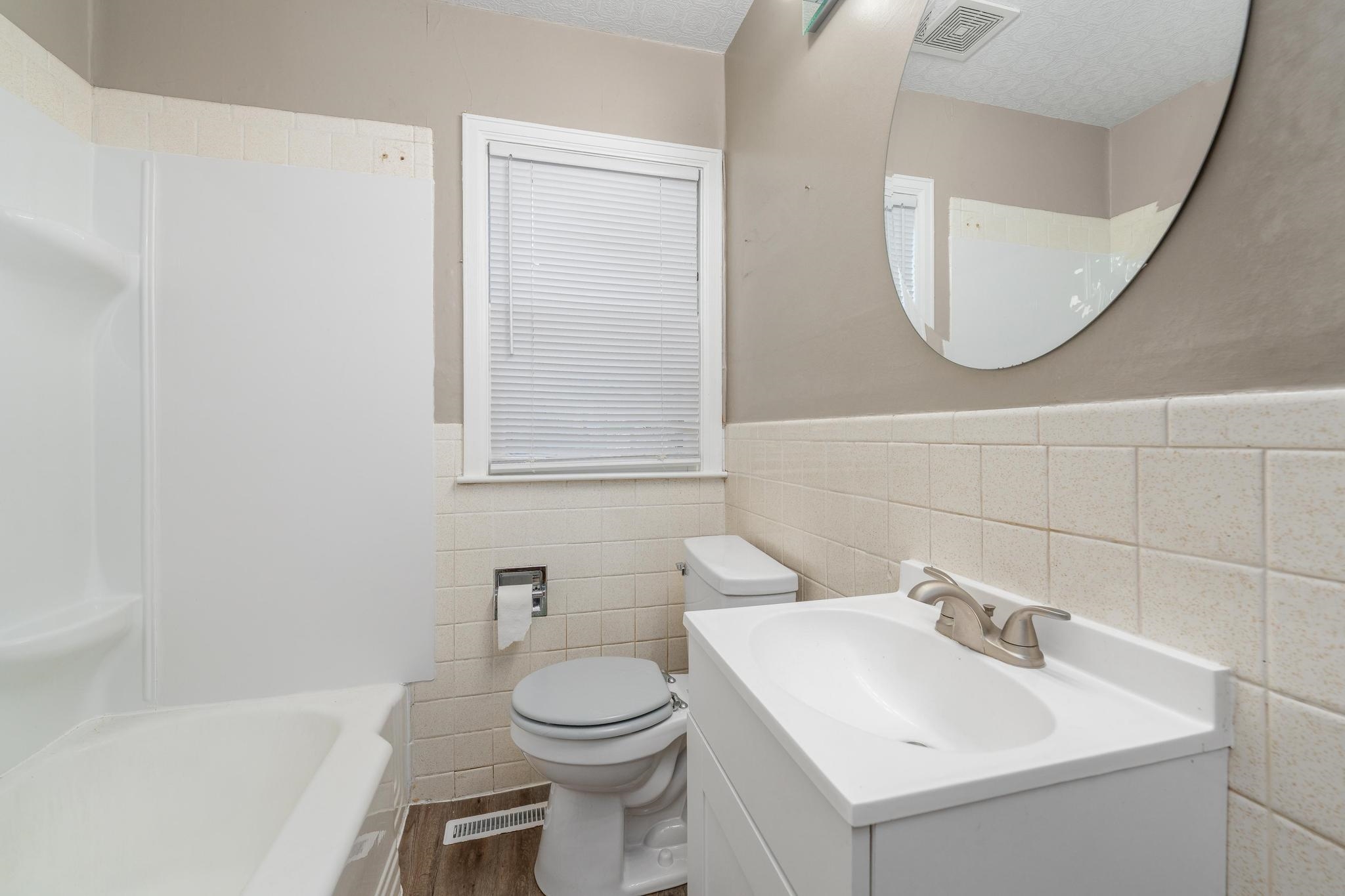 544 S Sylvan Property Photo 9