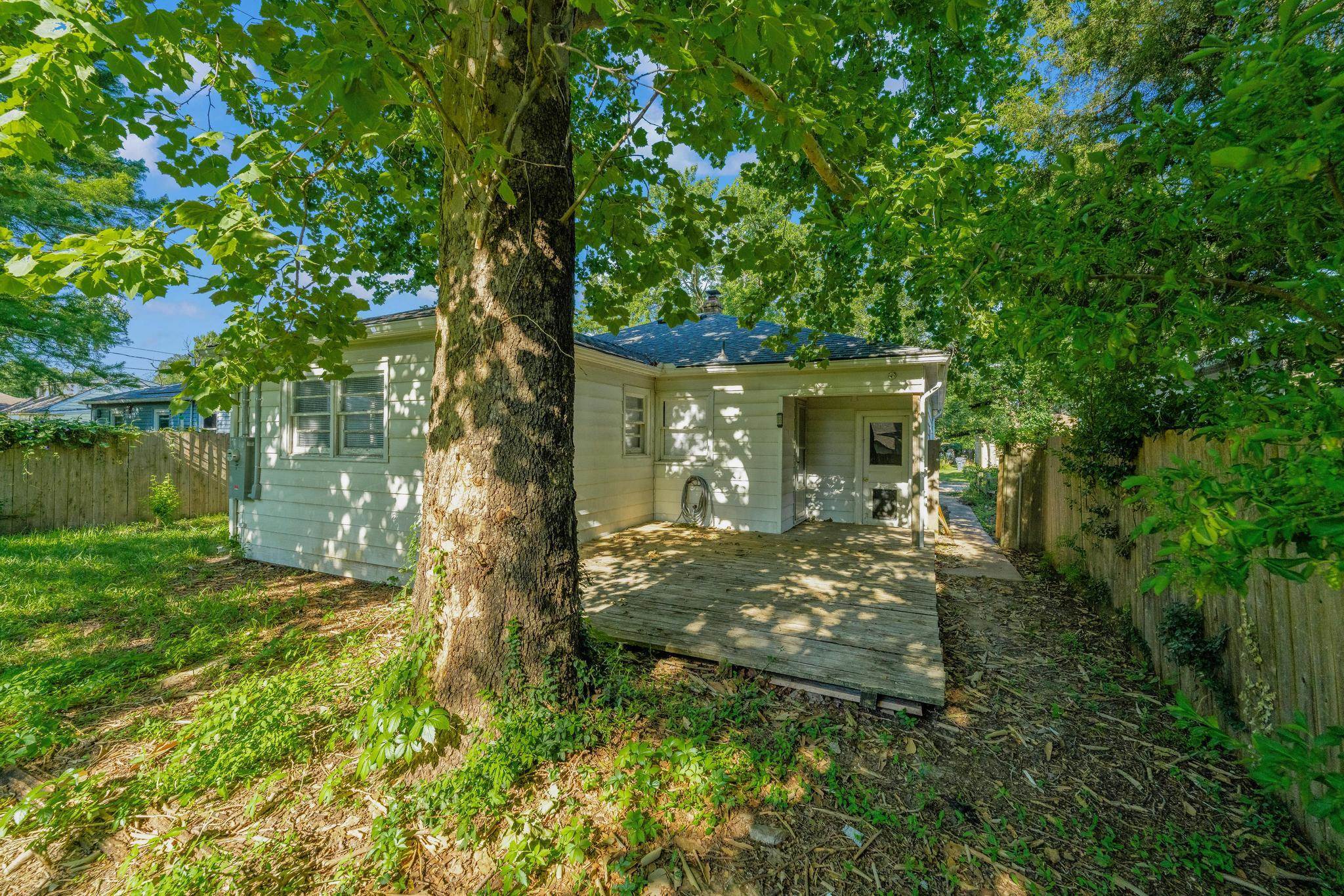 544 S Sylvan Property Photo 18