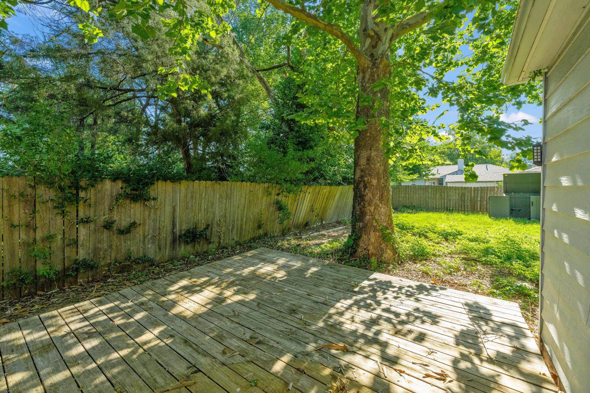 544 S Sylvan Property Photo 21