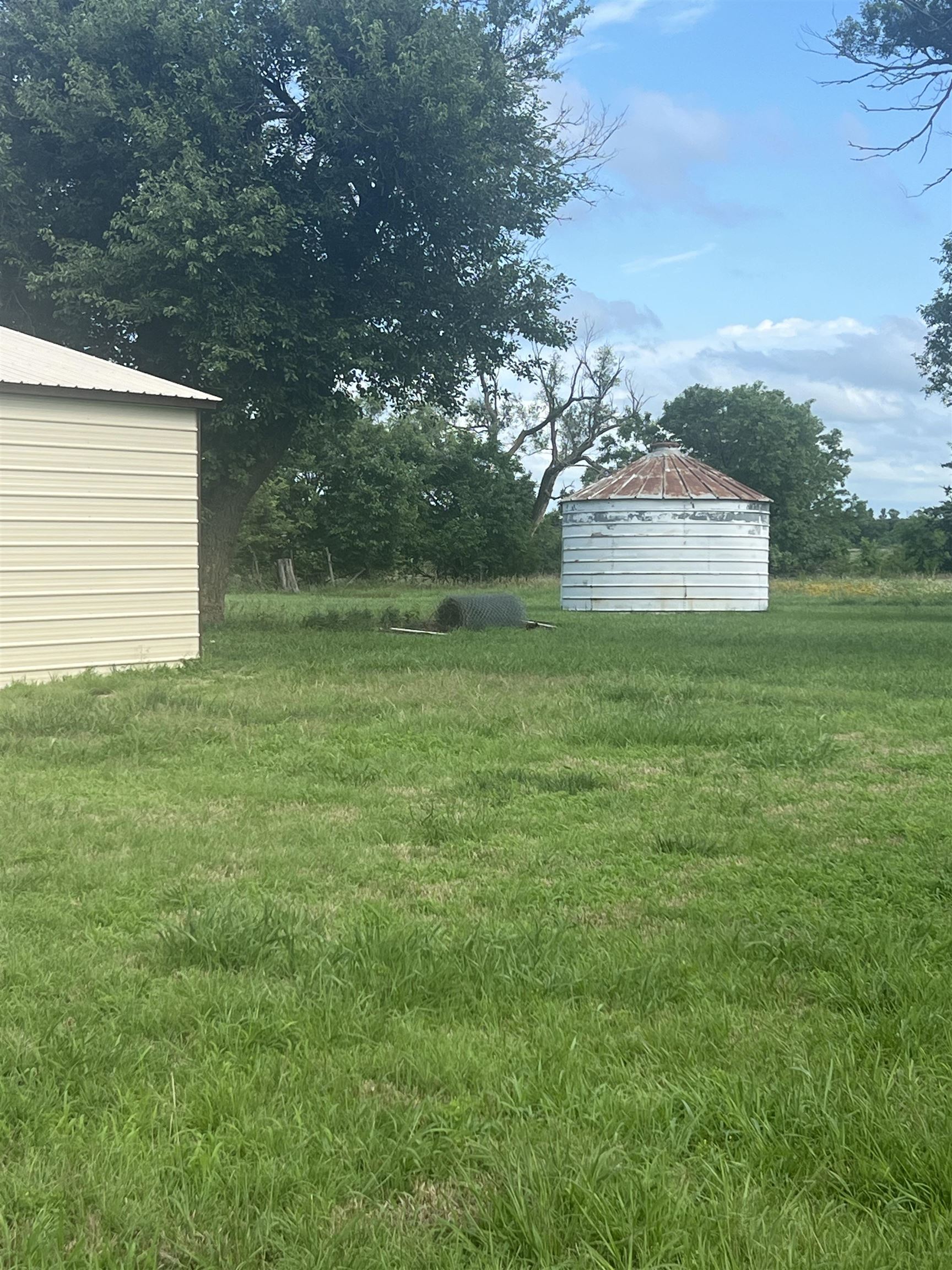 10823 Se Hwy 54 Property Photo 10