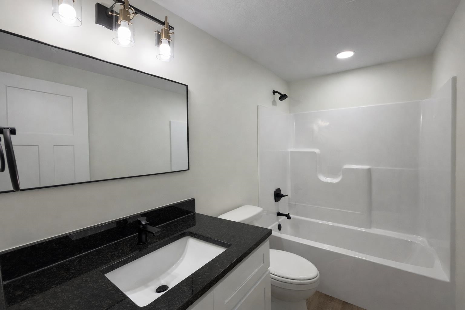 5758 N Edwards St. Property Photo 32
