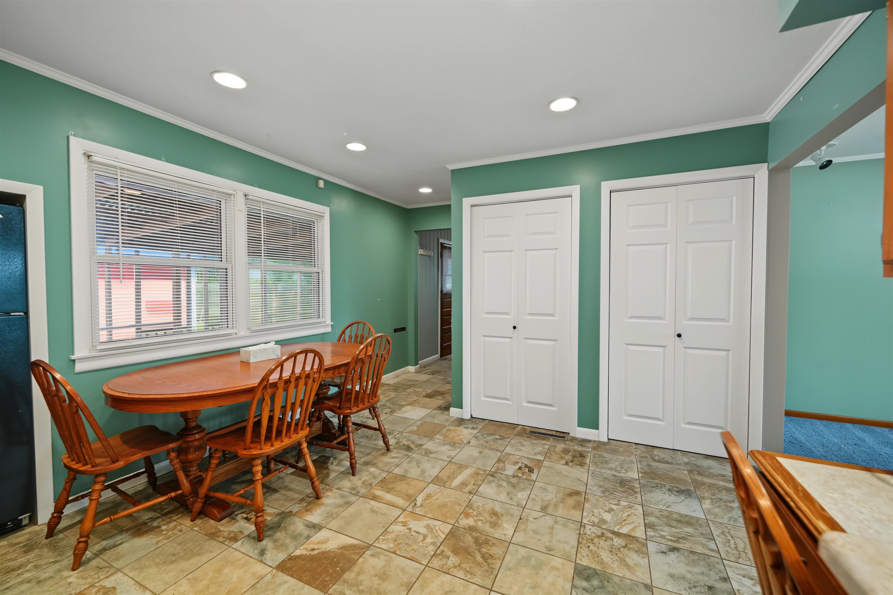 2508 Simmons Property Photo 8