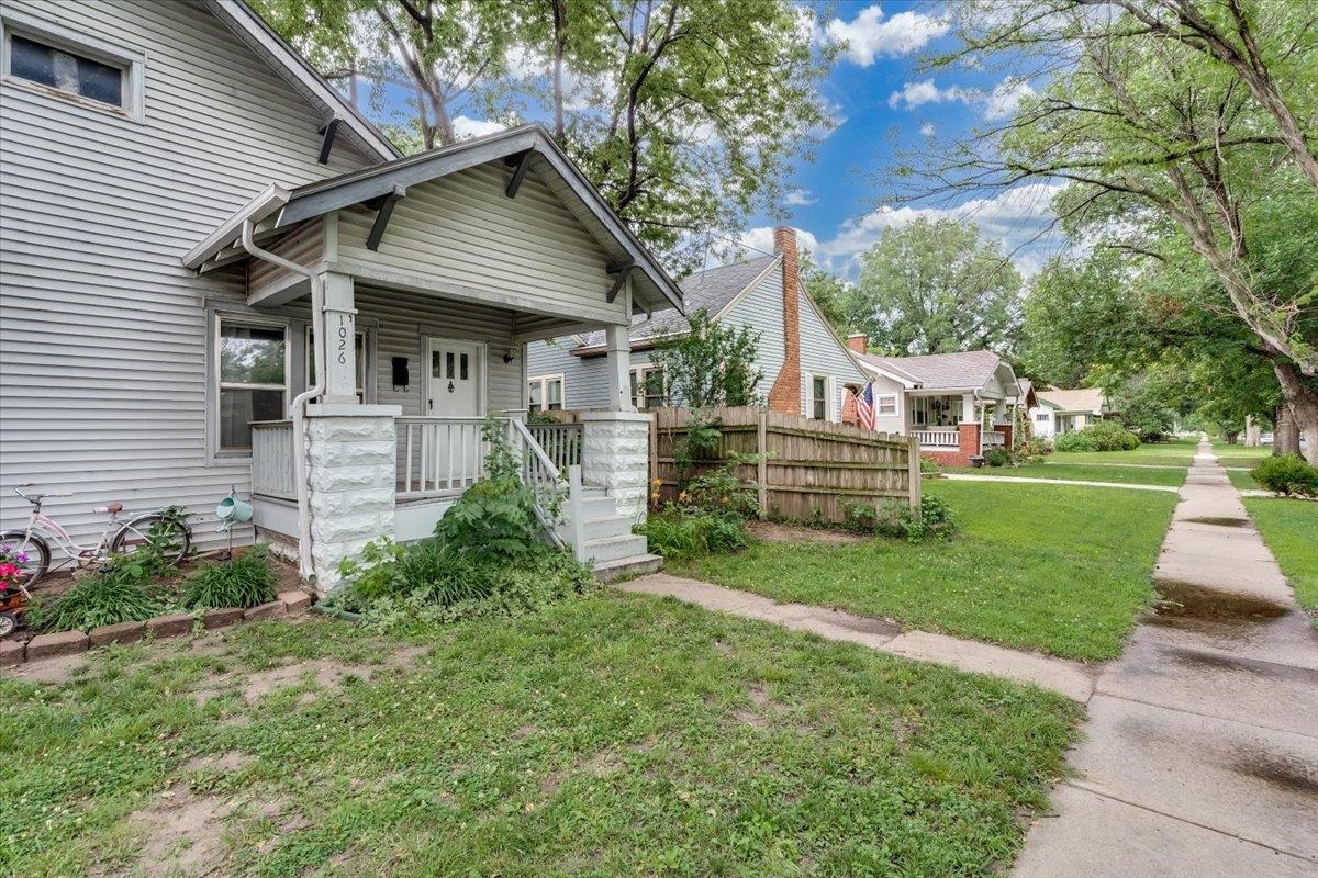 1026 N Perry Ave Property Photo 2