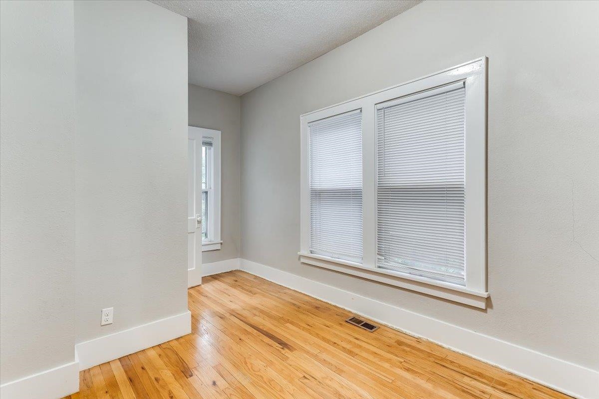 1026 N Perry Ave Property Photo 20