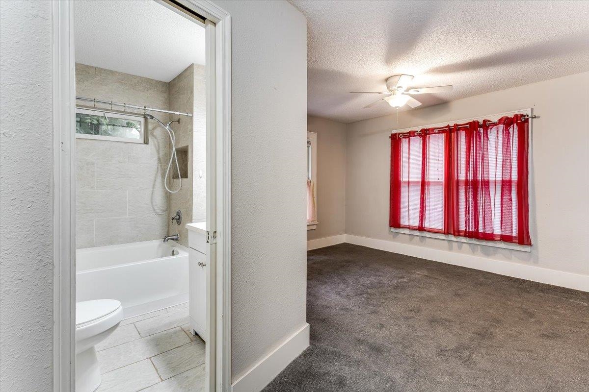 1026 N Perry Ave Property Photo 24