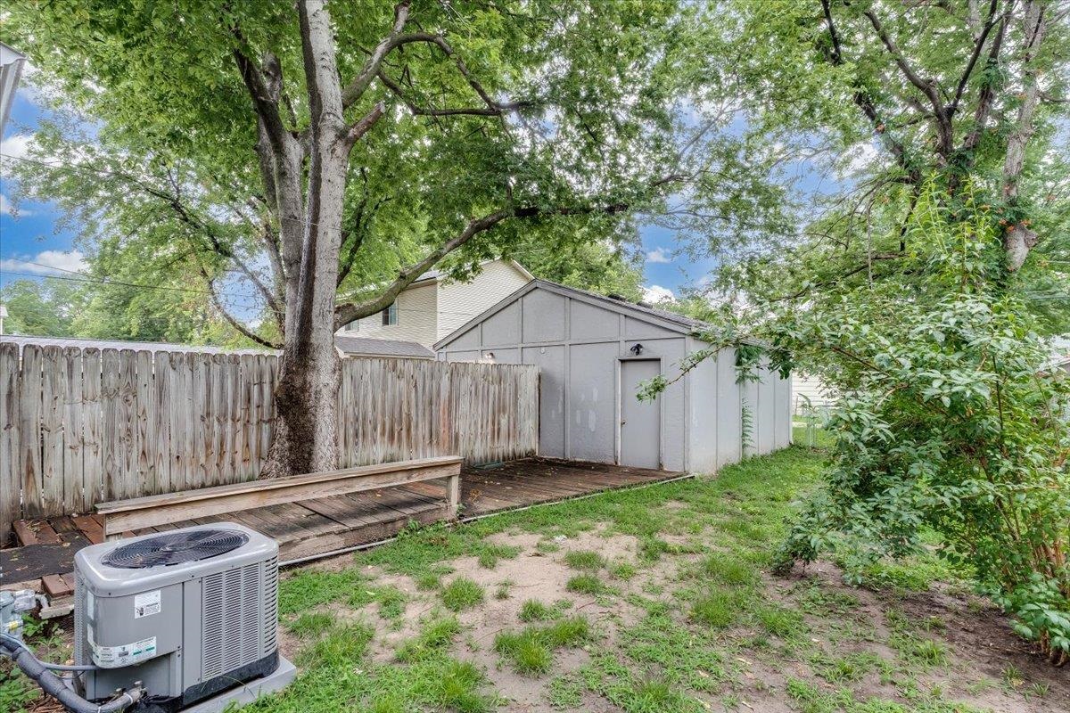 1026 N Perry Ave Property Photo 28