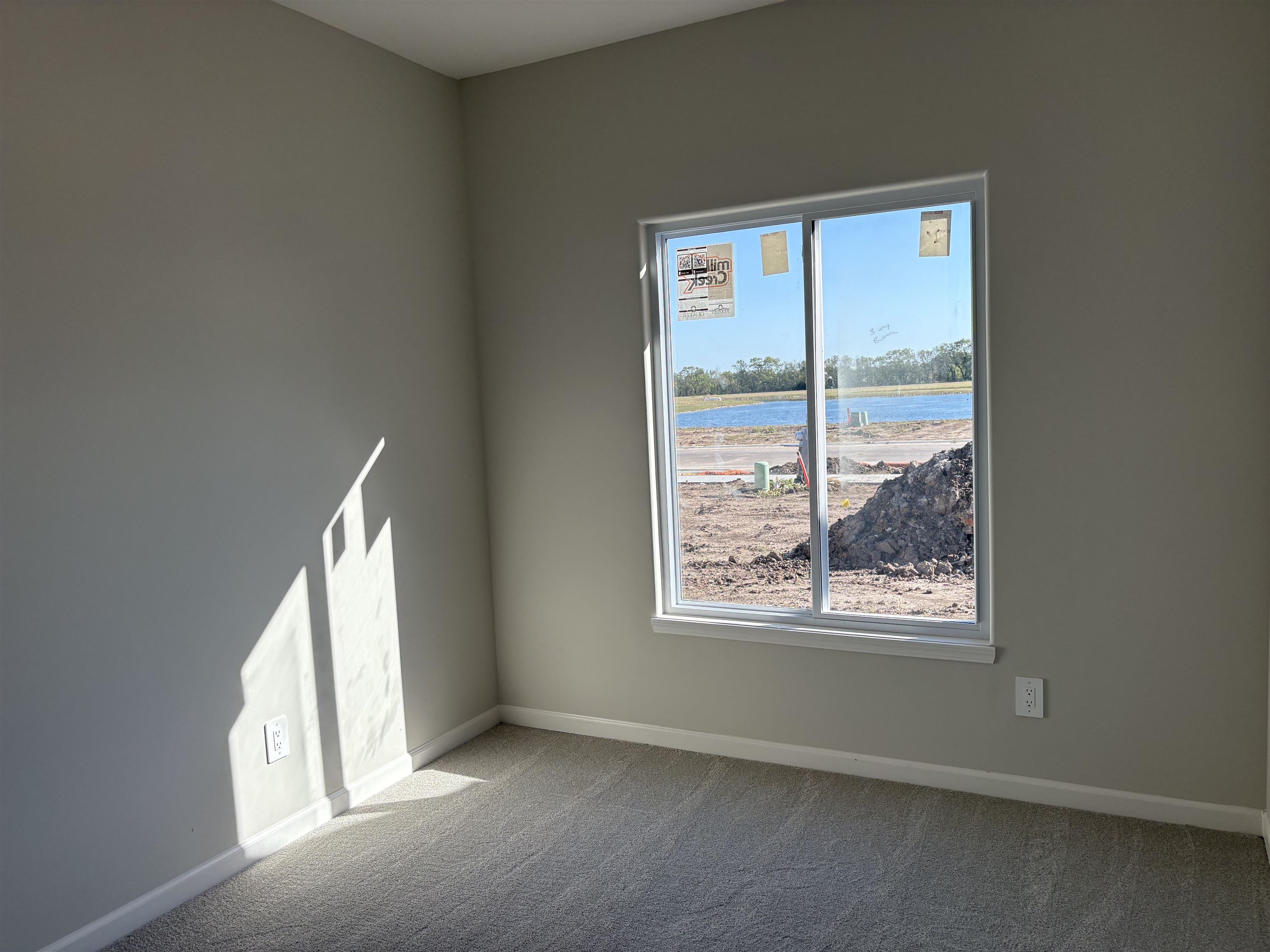 136 E Hickam St. Property Photo 9