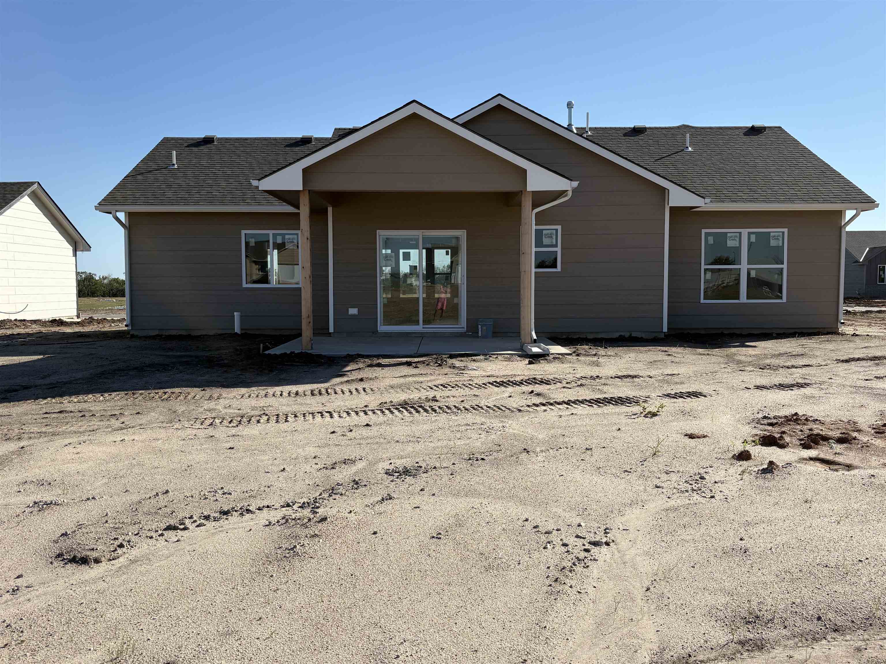 136 E Hickam St. Property Photo 13