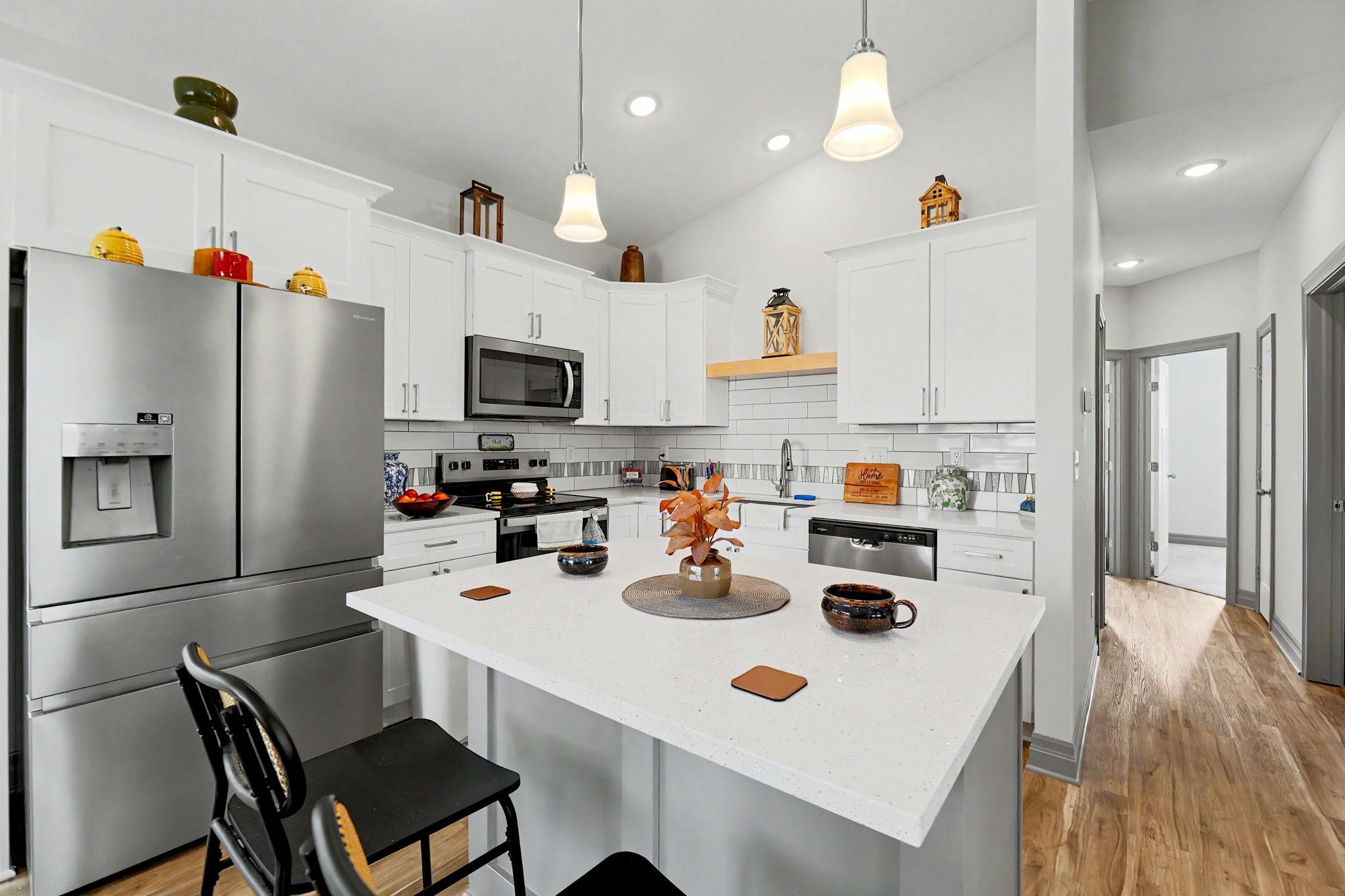 10610 W Graber St Property Photo 6