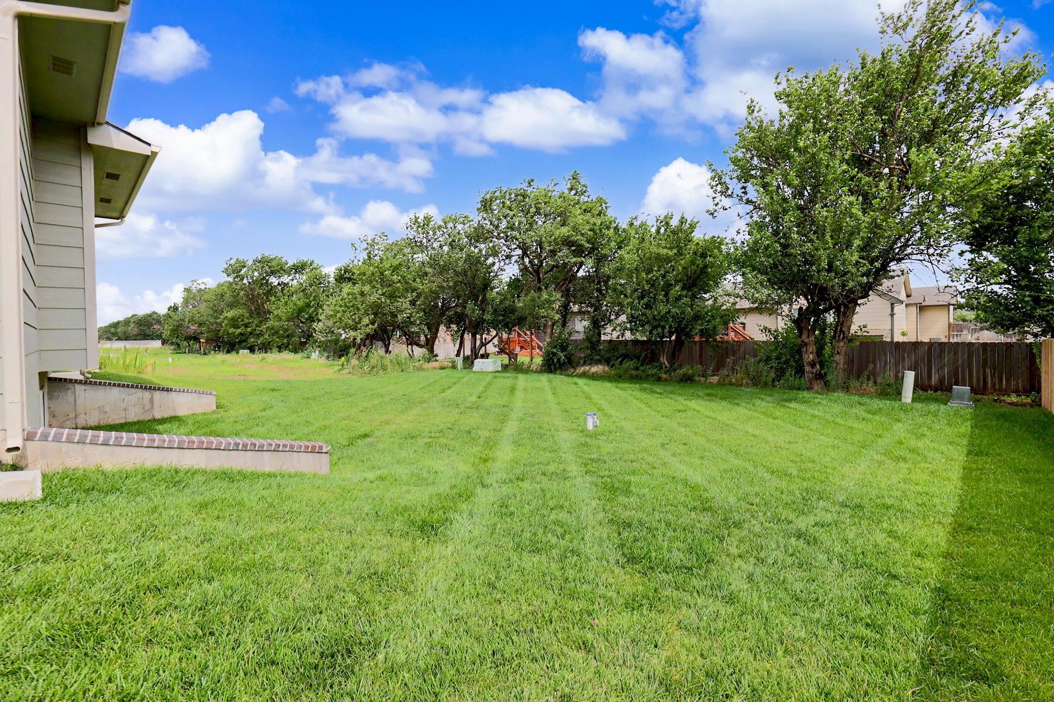 10610 W Graber St Property Photo 26