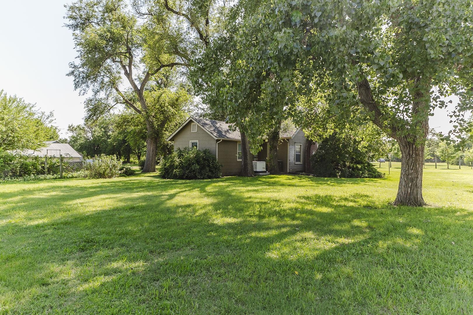 15615 E 21st St. N. Property Photo 24