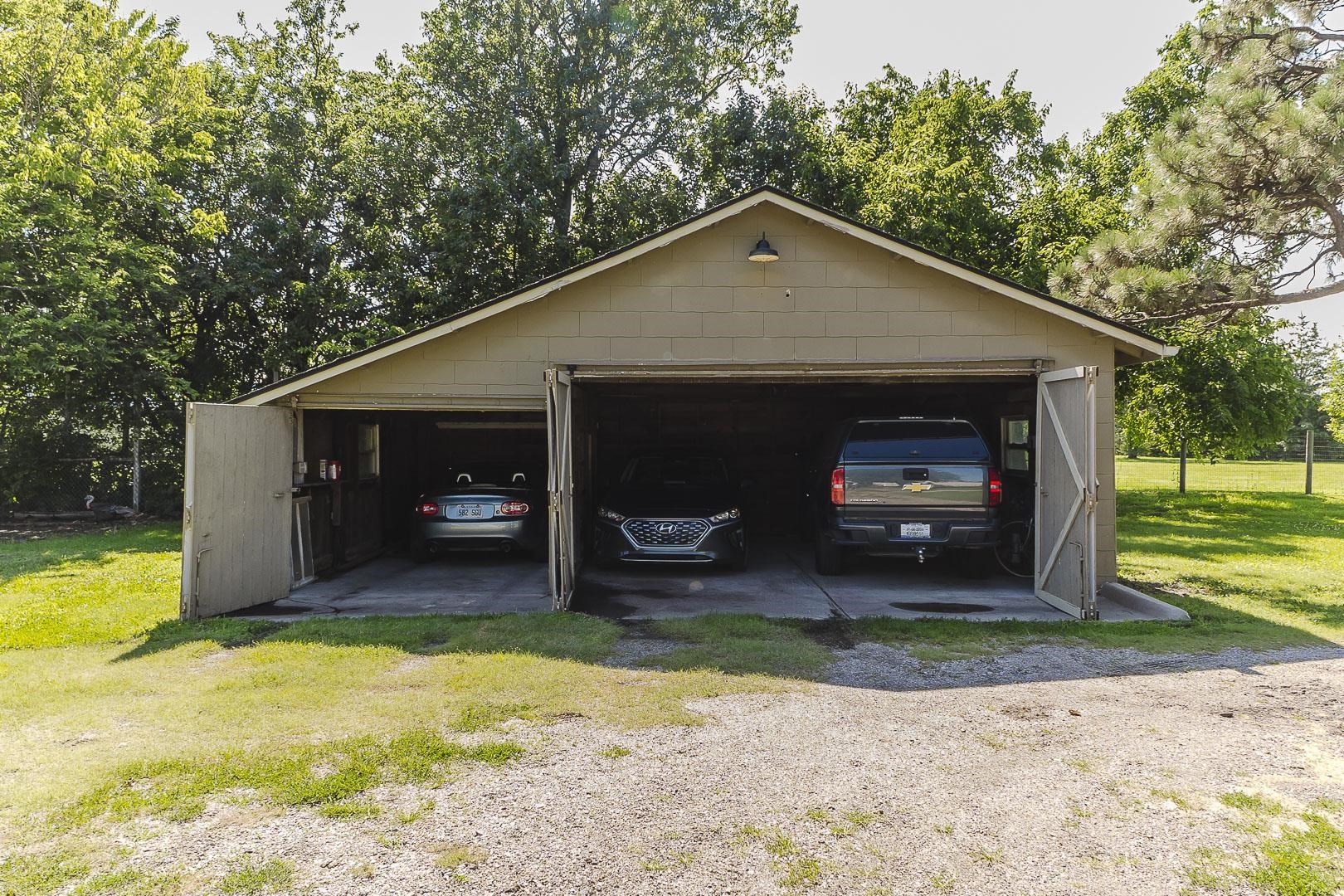 15615 E 21st St. N. Property Photo 27