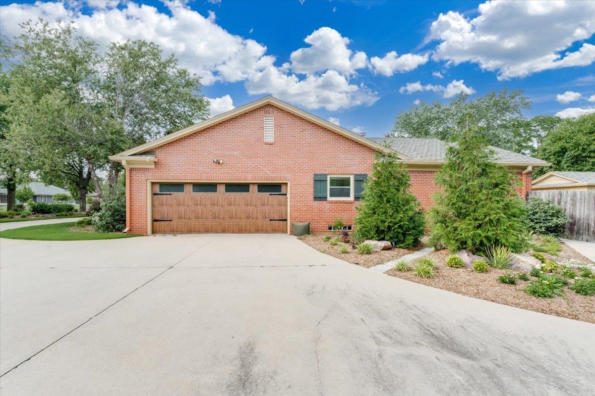 122 S Ridgecrest Property Photo 35
