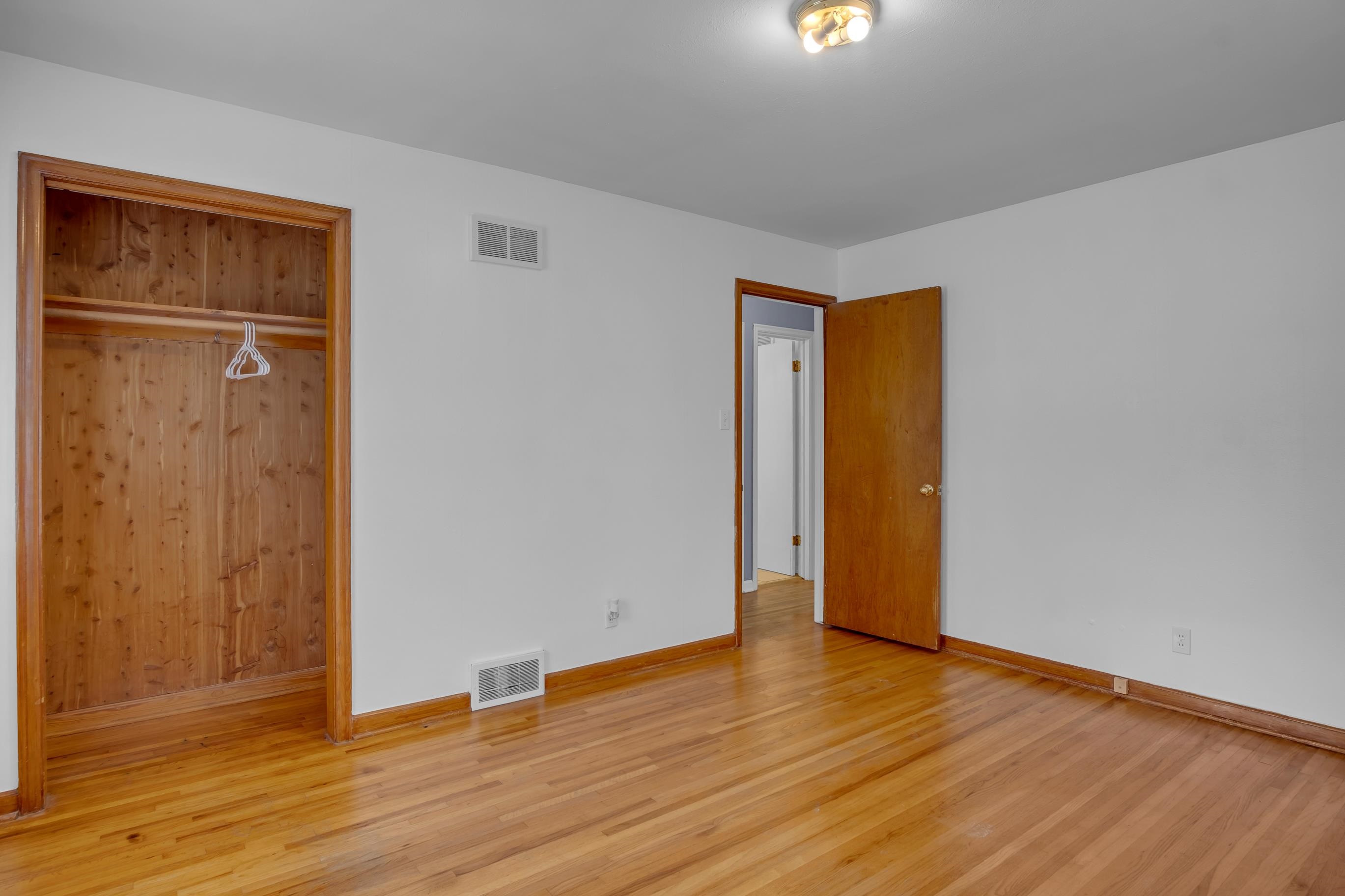 870 S Watson Ln Property Photo 18