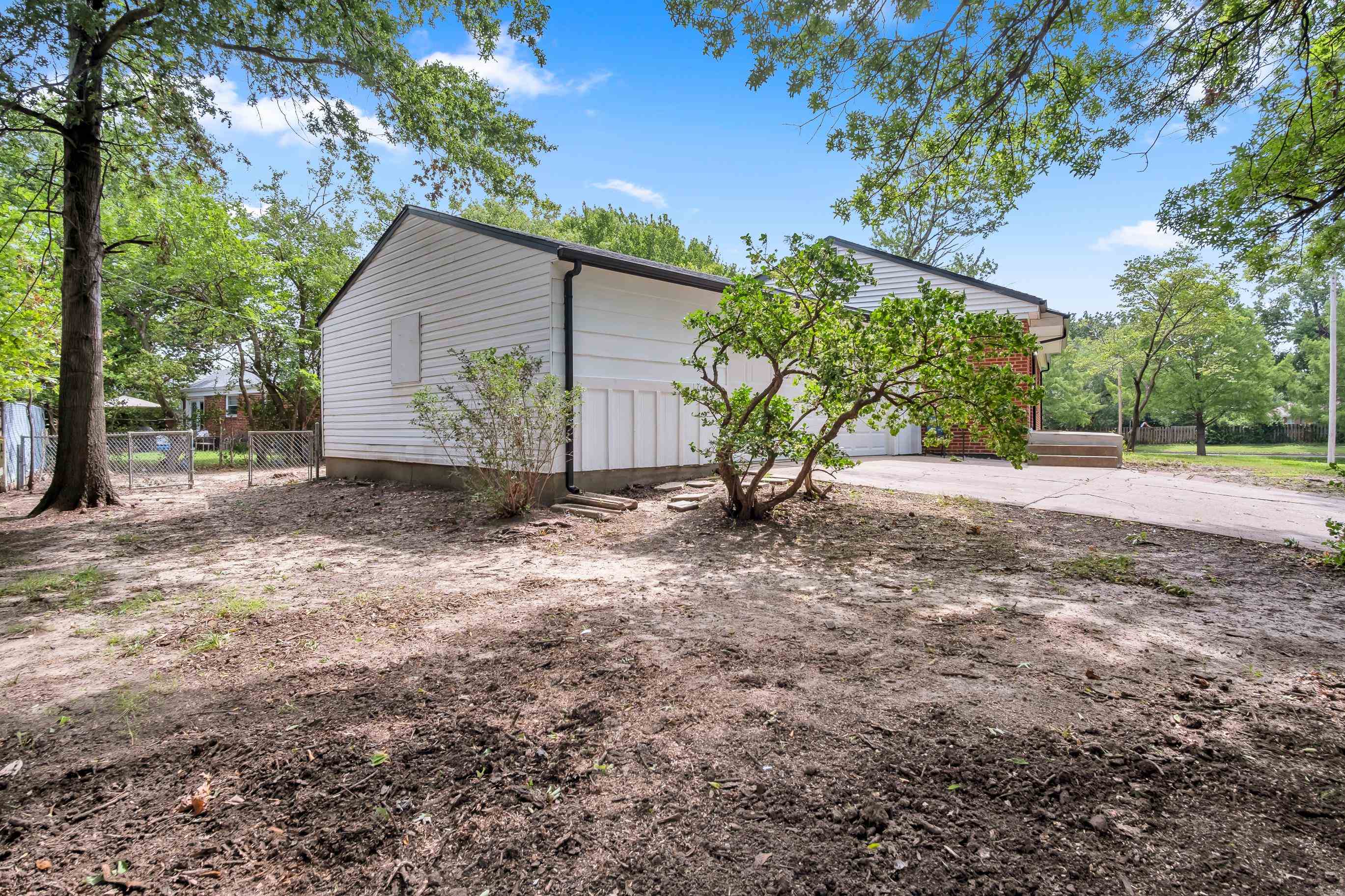 870 S Watson Ln Property Photo 33