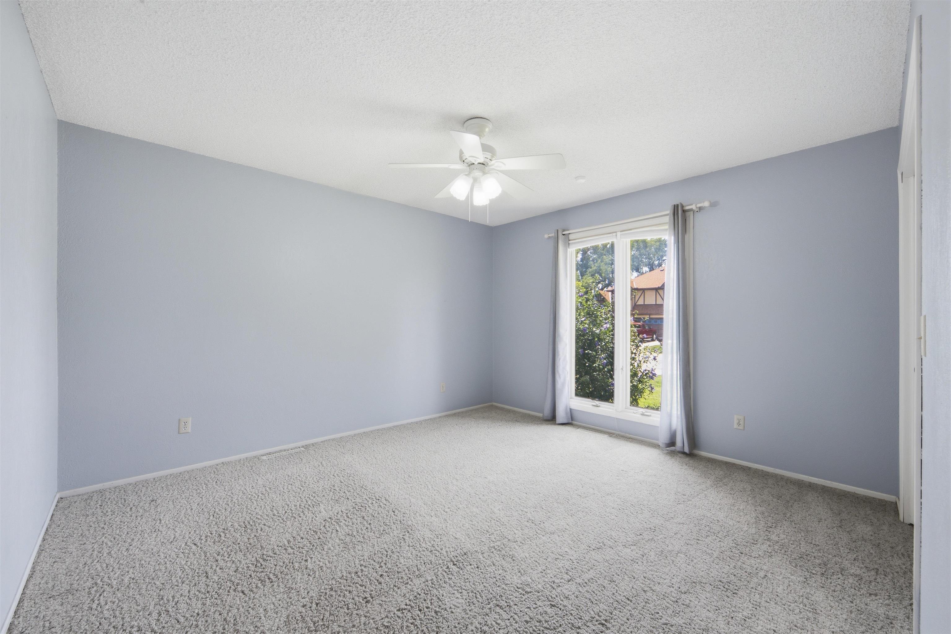 2314 N Bromfield Property Photo 22