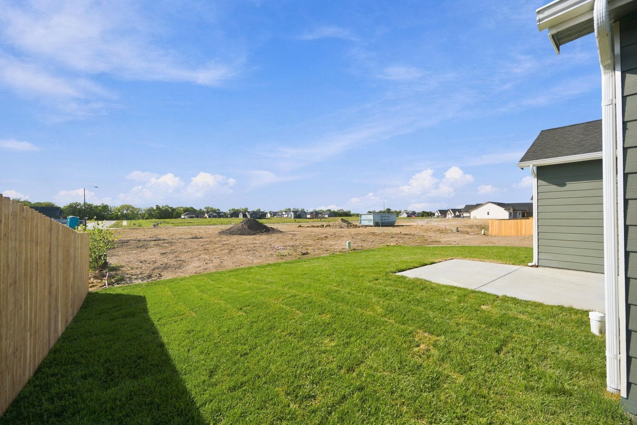 319 N Woodstone St Property Photo 34