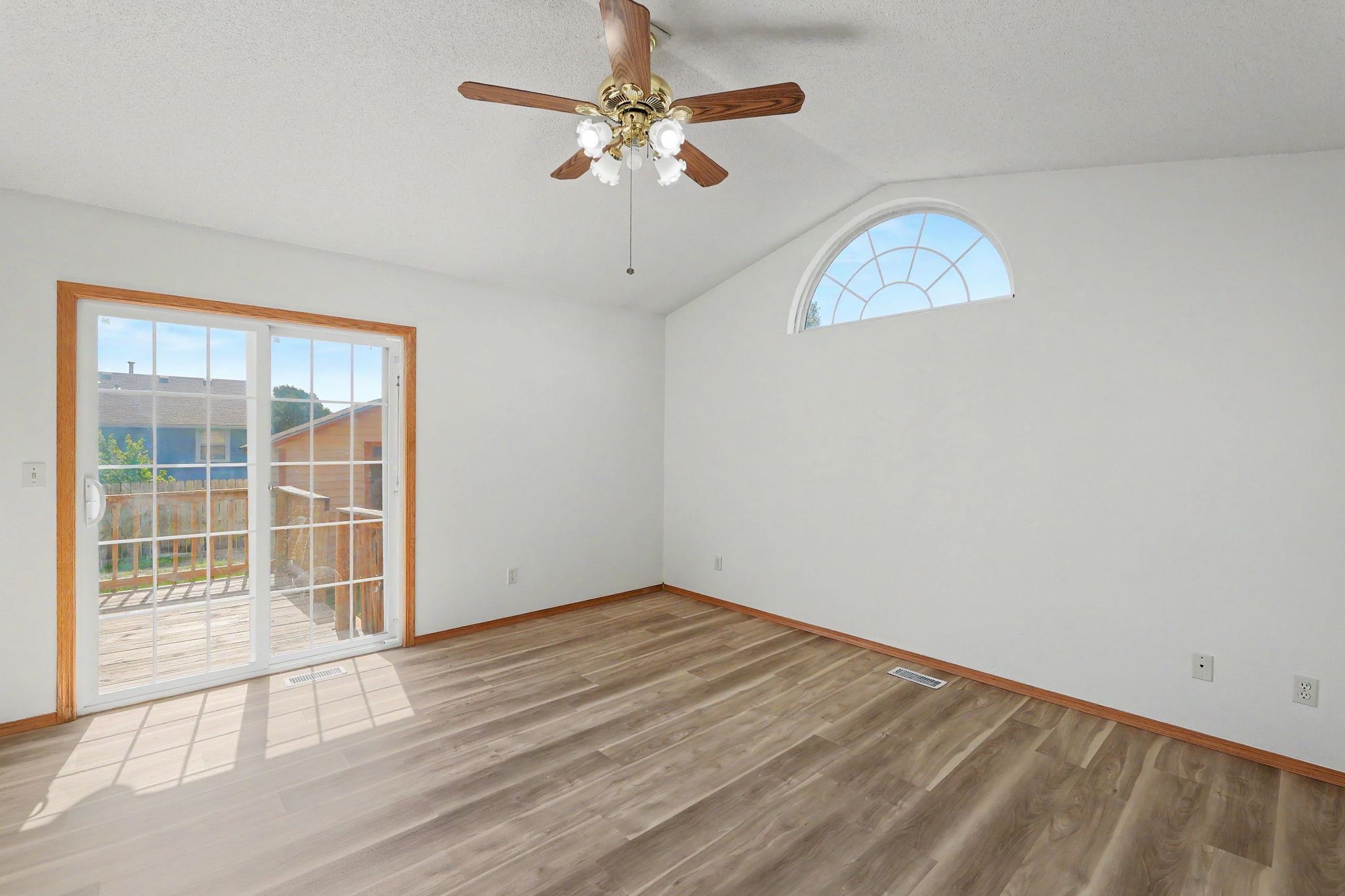 1920 S Leeanne Ln Property Photo 16