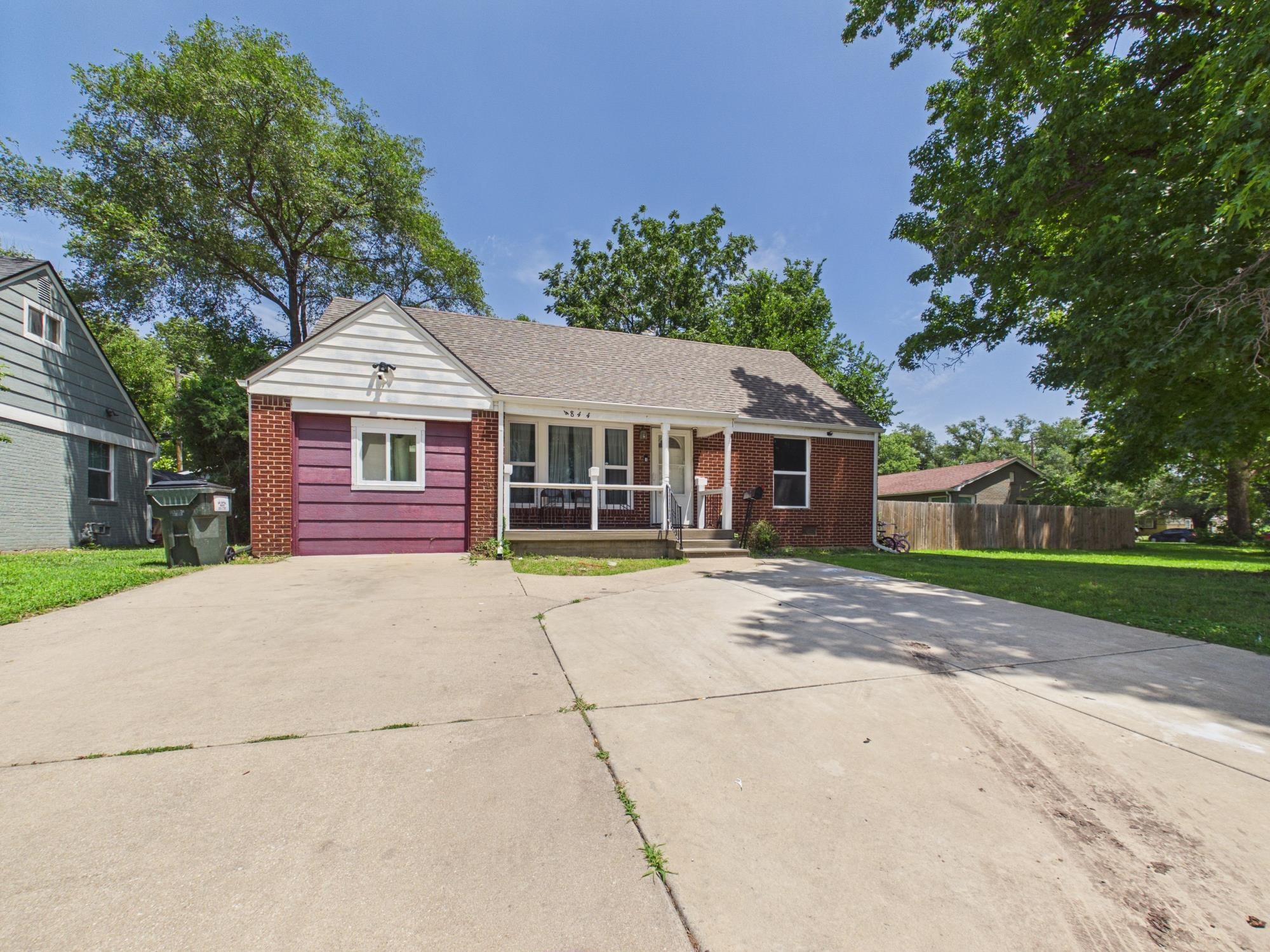 4844 E Morris St Property Photo 3