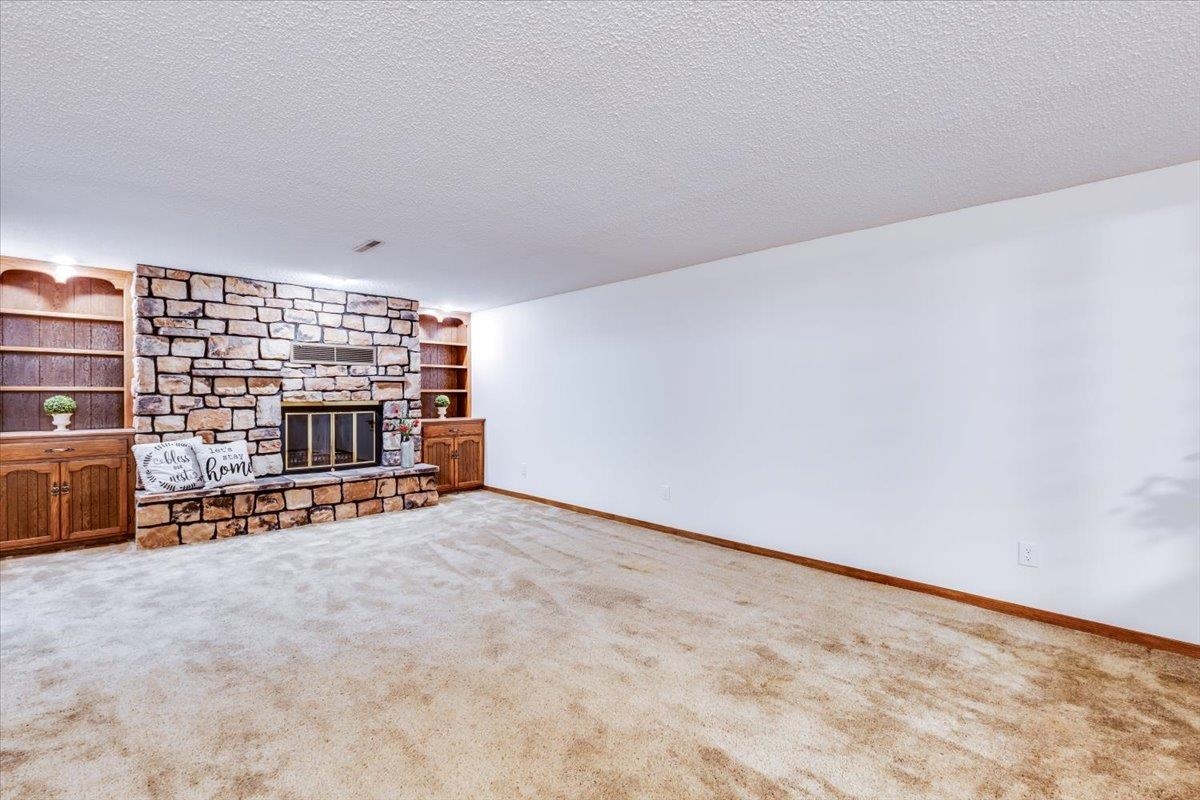 727 Crescent Property Photo 21