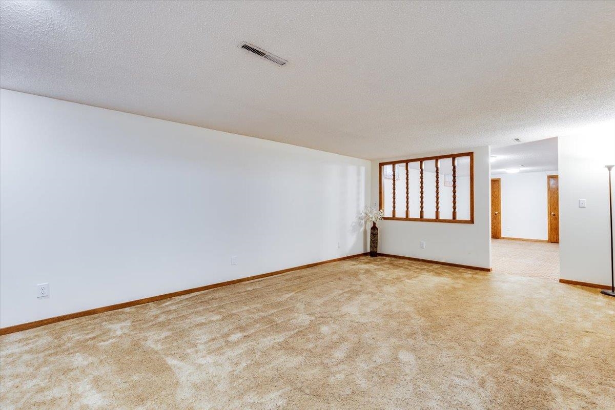 727 Crescent Property Photo 22
