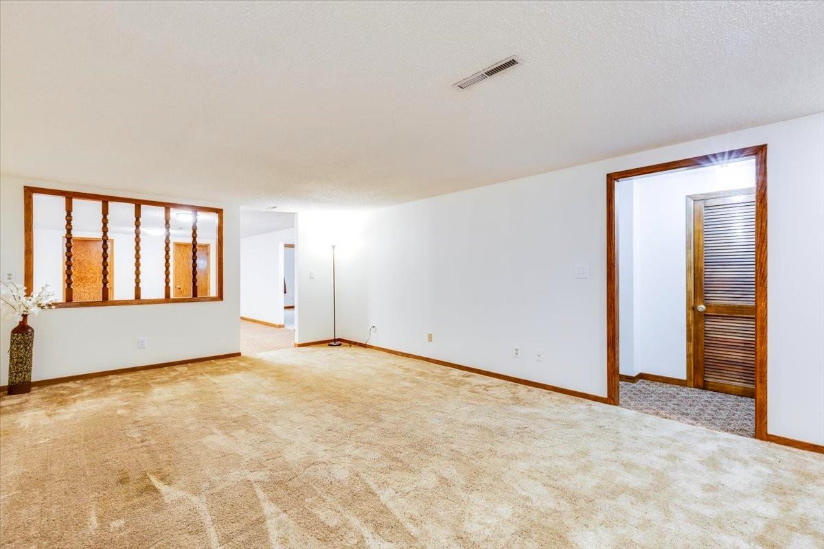 727 Crescent Property Photo 23