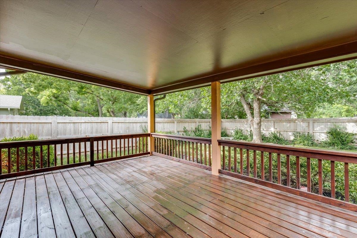 727 Crescent Property Photo 33