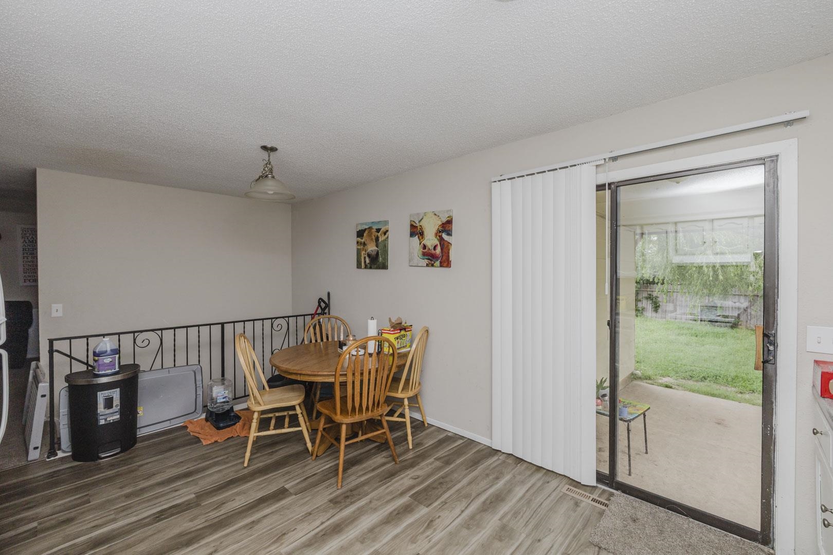 3159 S Bunker Hill Property Photo 8