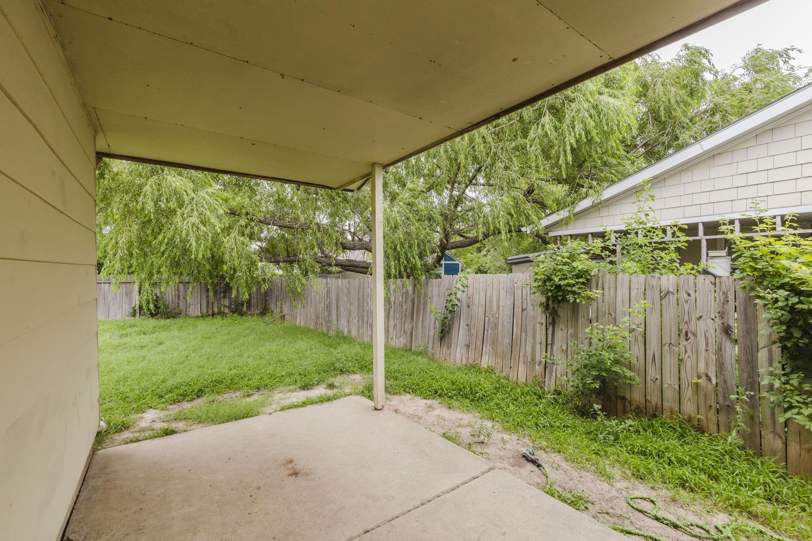 3159 S Bunker Hill Property Photo 24