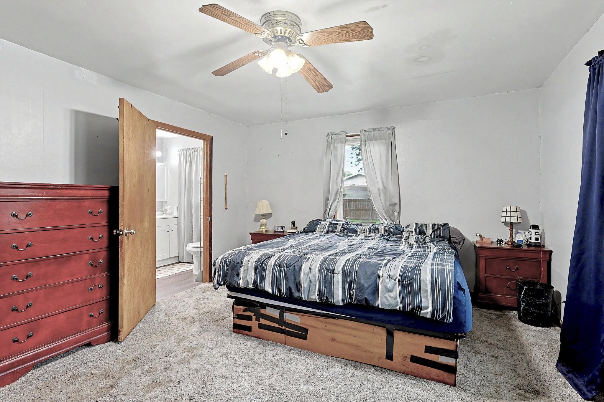 1556 N Poplar Property Photo 15