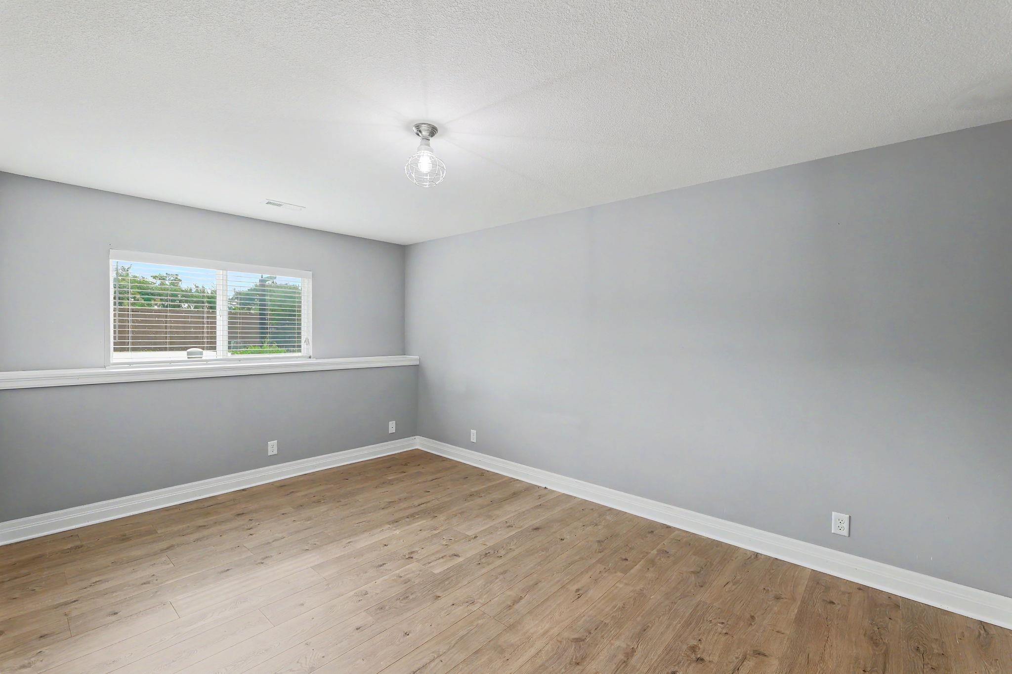 12753 E 27th Ct N Property Photo 21