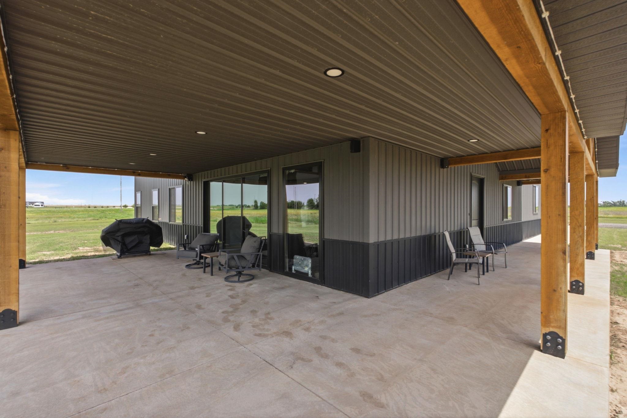 16078 E Bluff St Property Photo 11