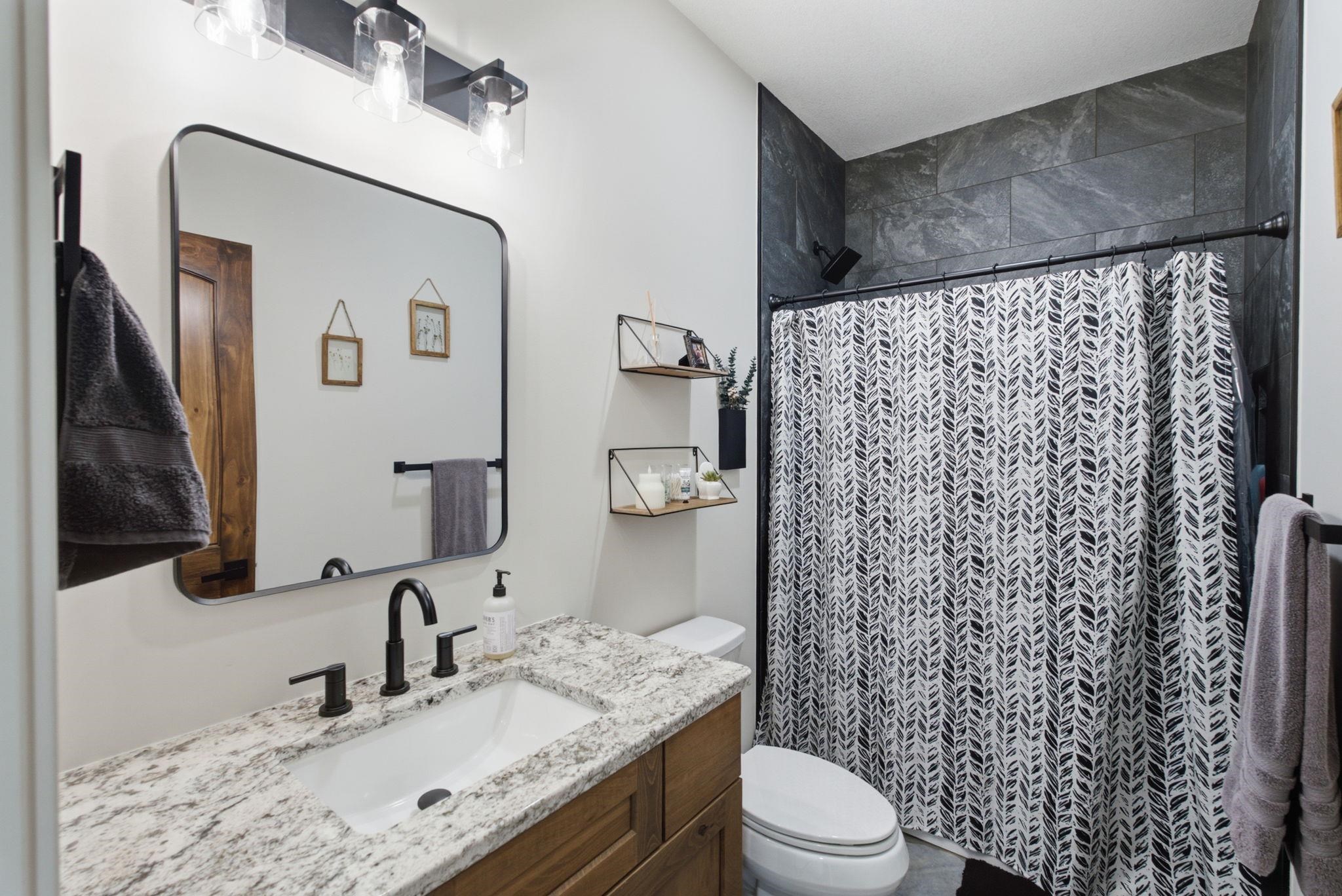16078 E Bluff St Property Photo 18