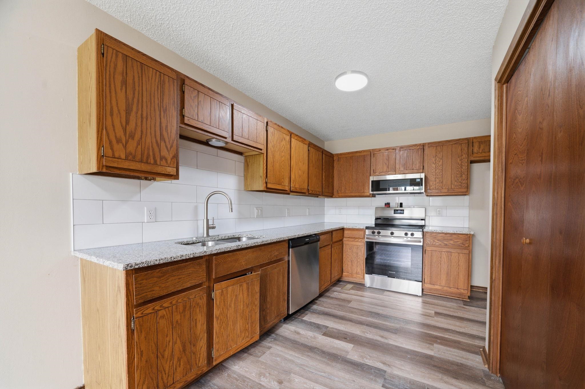 2547 S Yellowstone Ct Property Photo 10