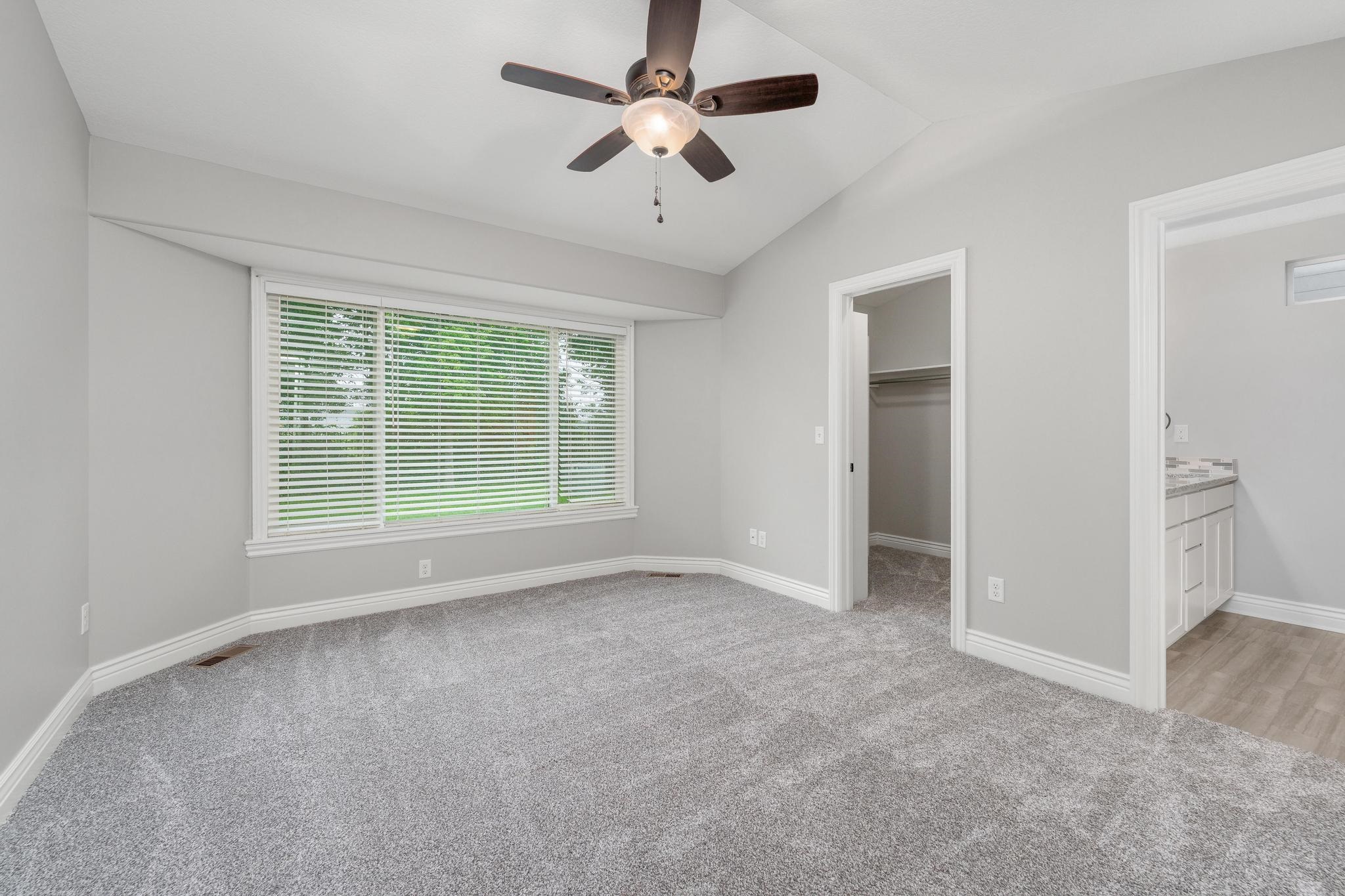 2202 S Cranbrook Property Photo 17