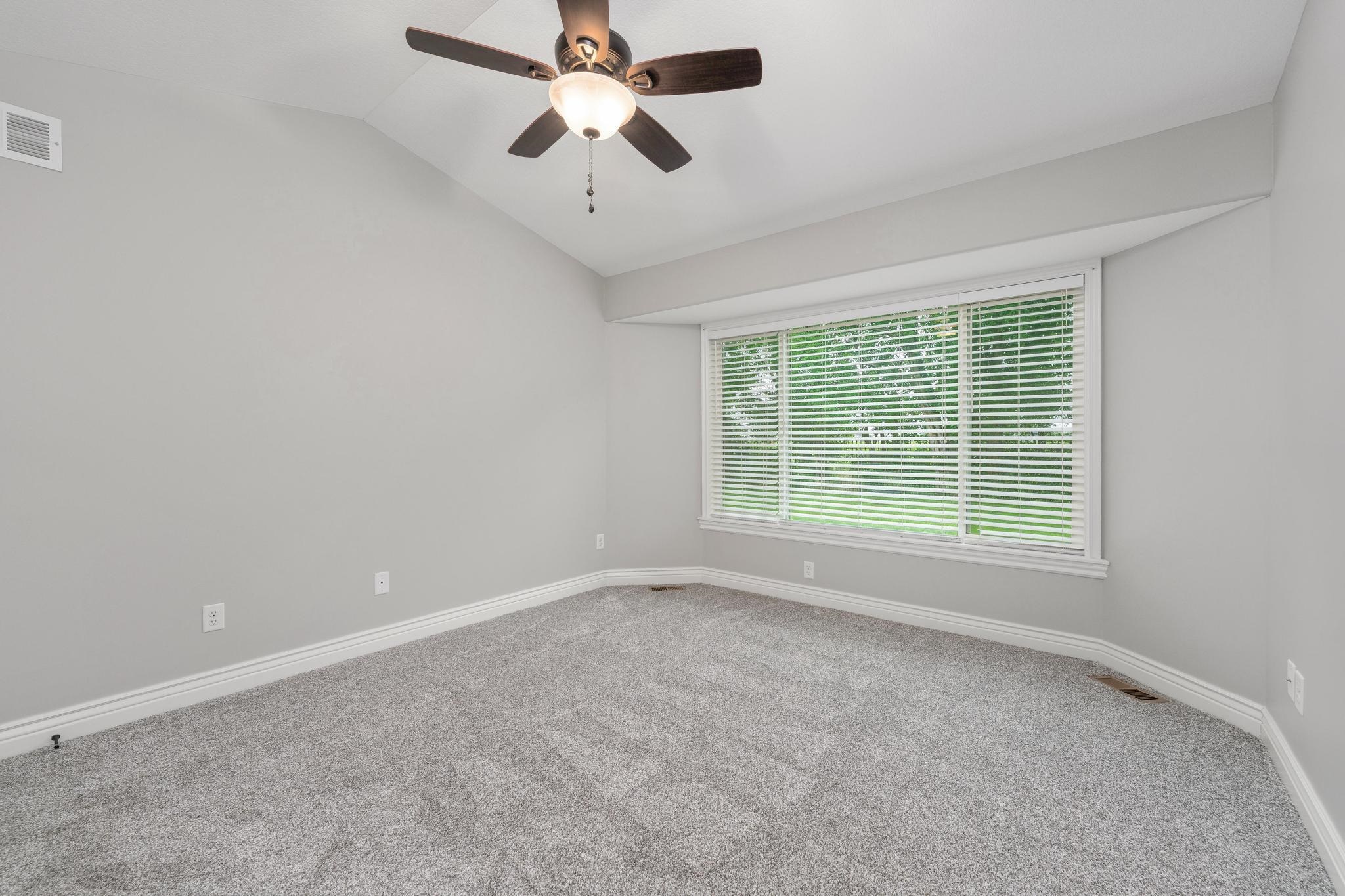 2202 S Cranbrook Property Photo 19