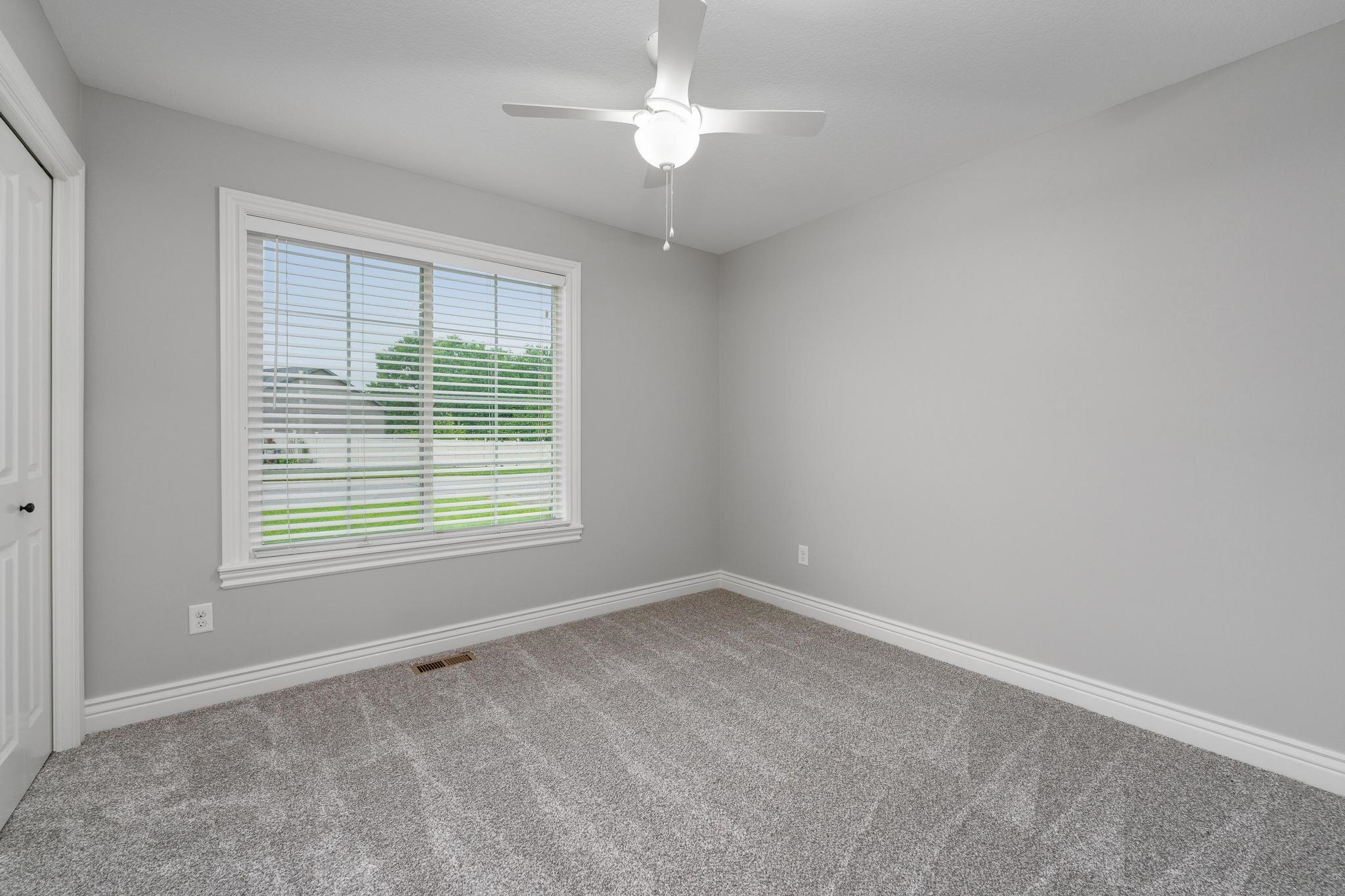 2202 S Cranbrook Property Photo 22