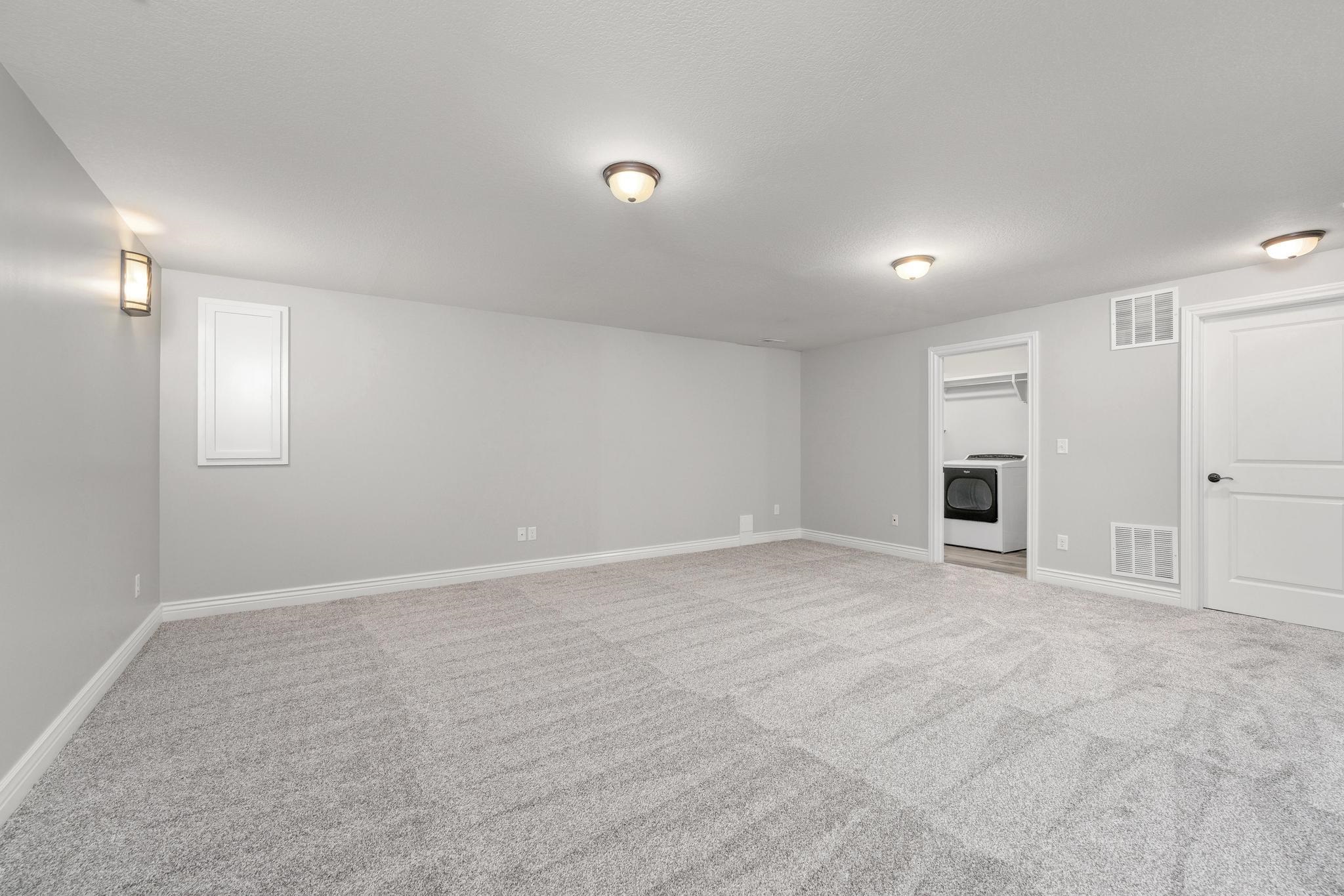 2202 S Cranbrook Property Photo 26