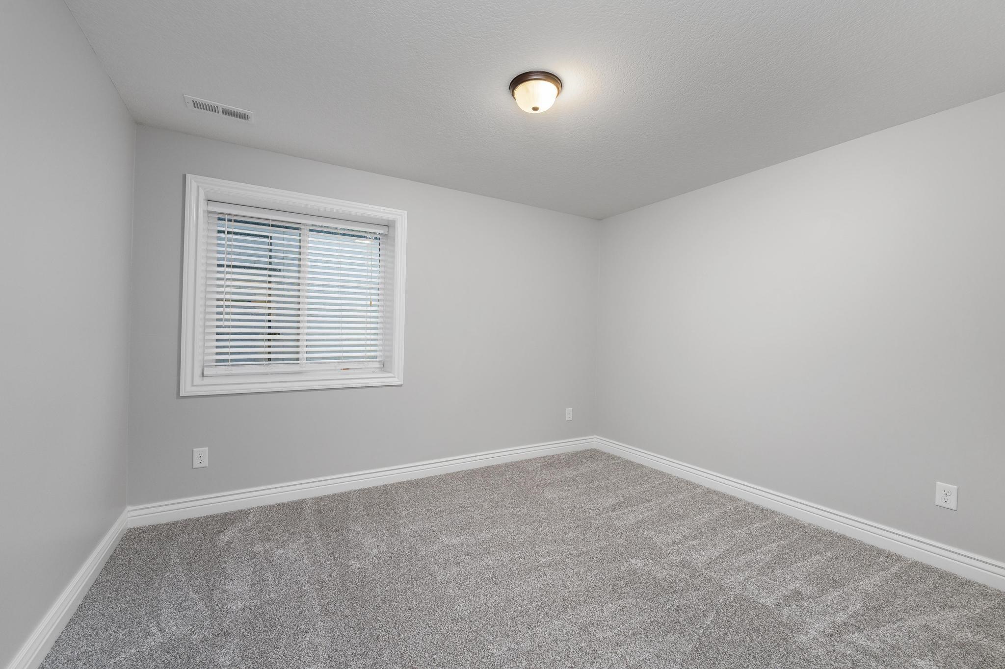2202 S Cranbrook Property Photo 29