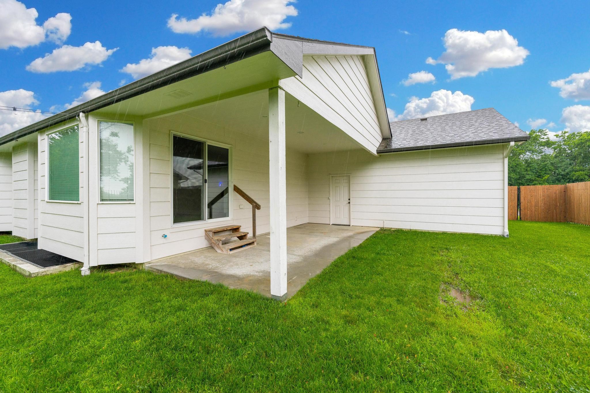 2202 S Cranbrook Property Photo 34