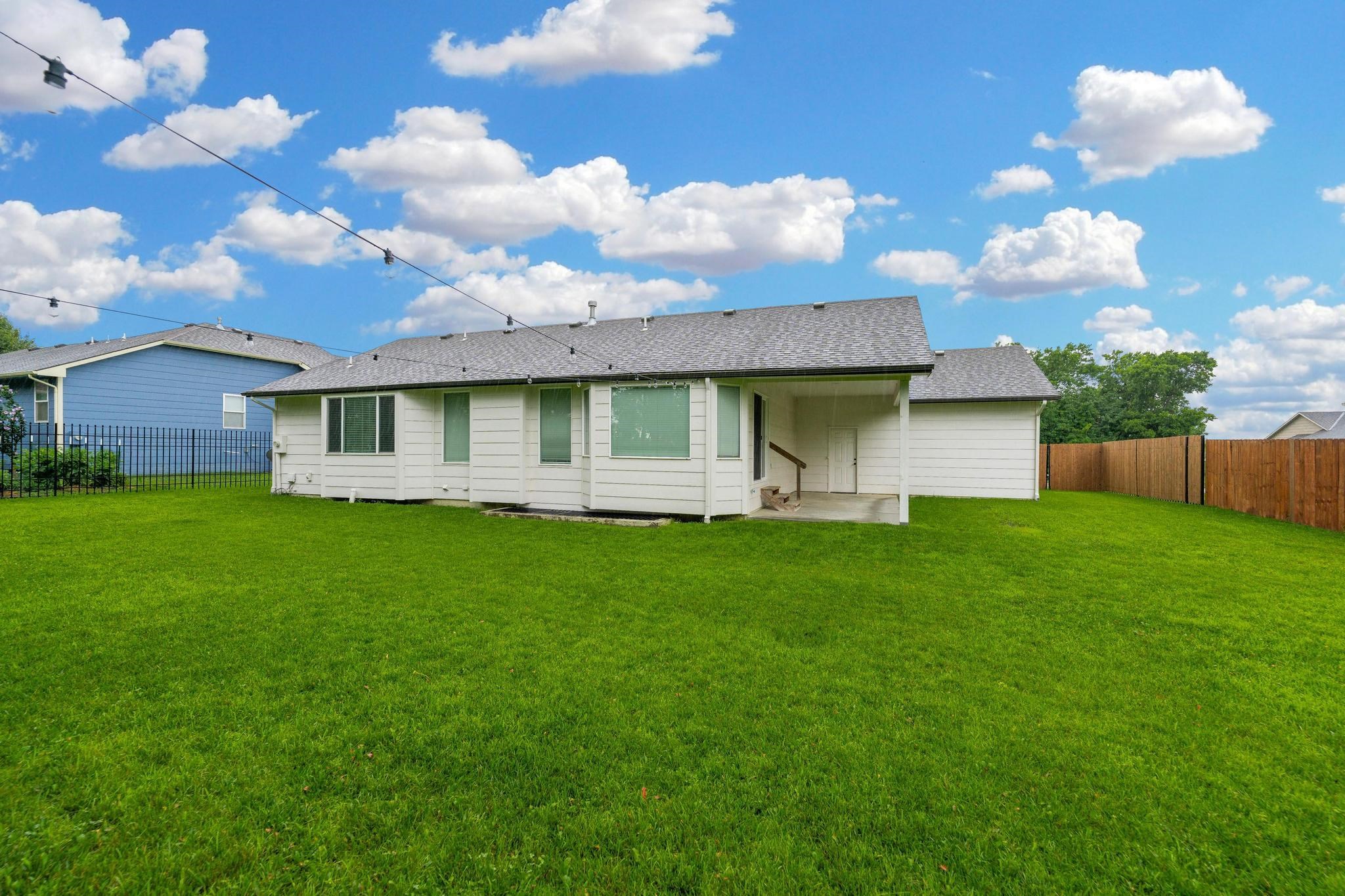 2202 S Cranbrook Property Photo 36