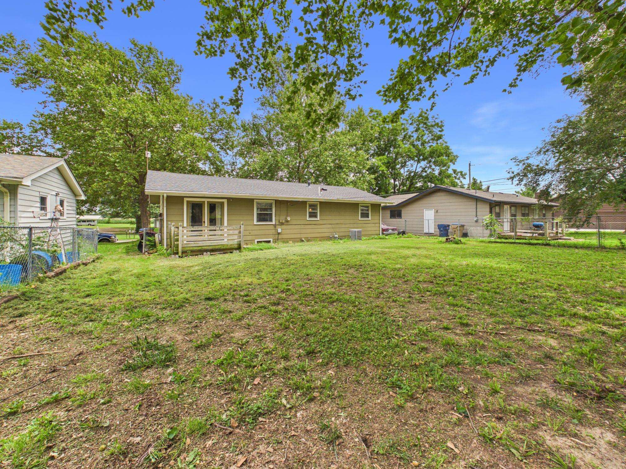 901 N Foulk Dr Property Photo 18