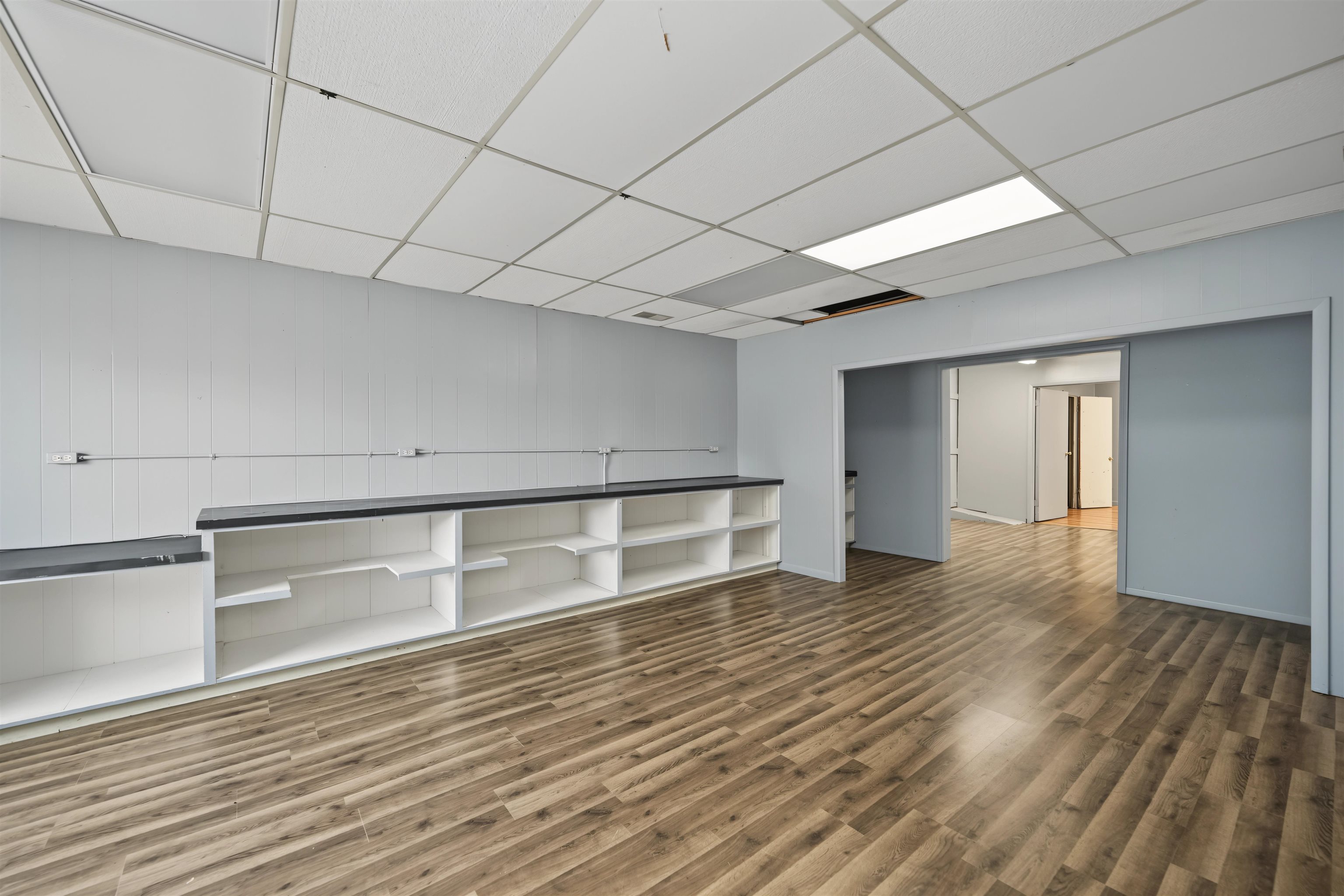 1021 S Main St. Property Photo 6
