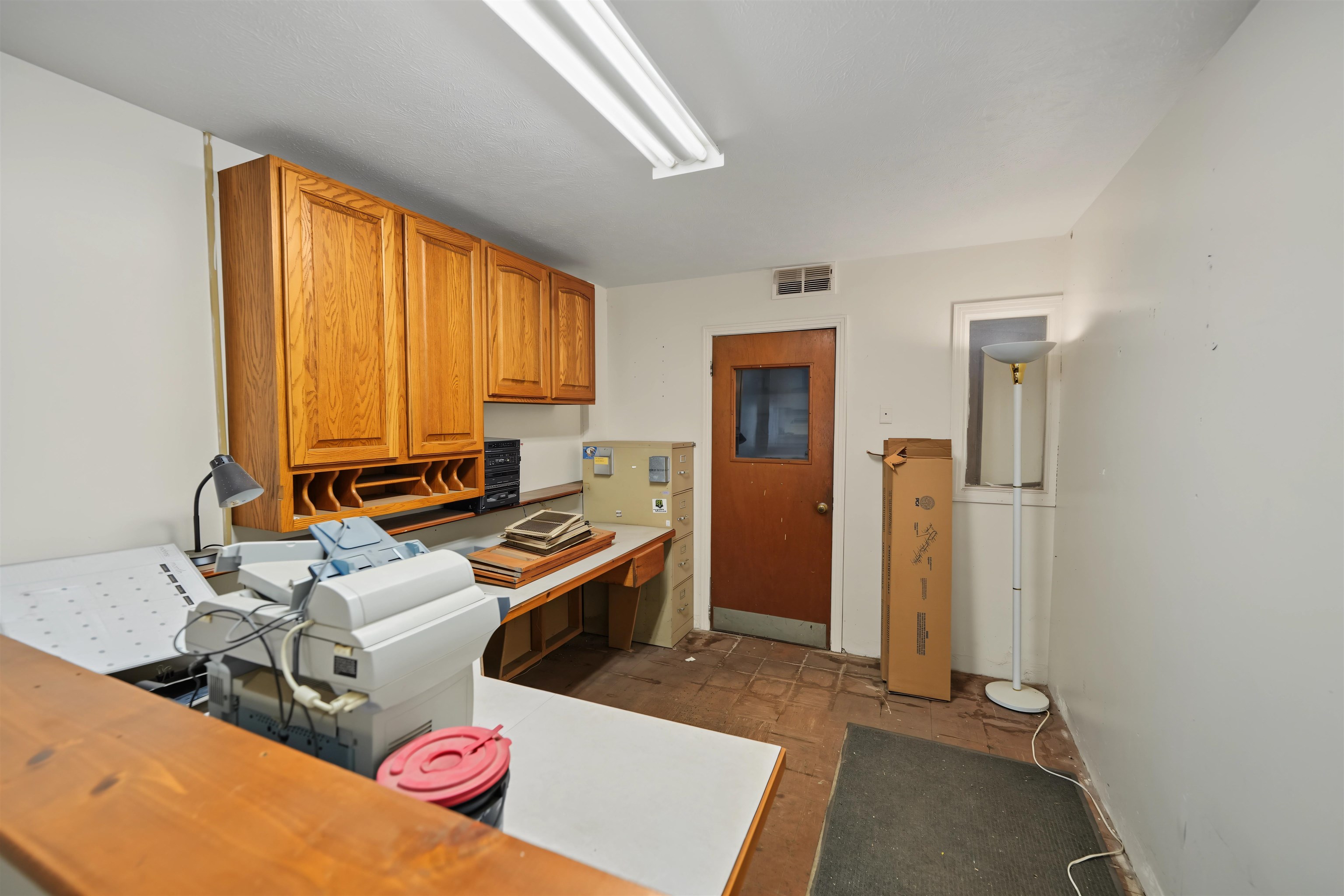 1021 S Main St. Property Photo 18