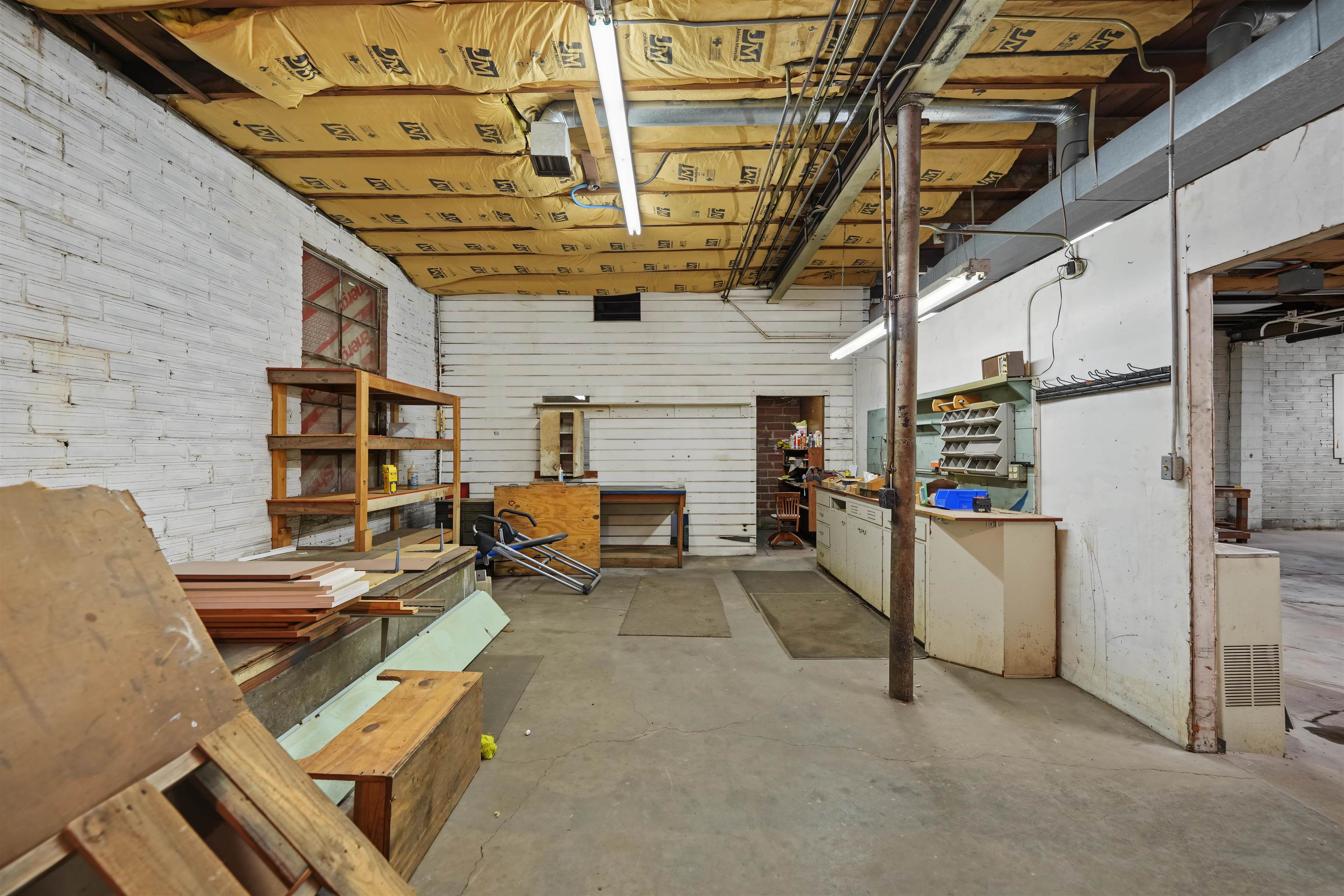 1021 S Main St. Property Photo 26