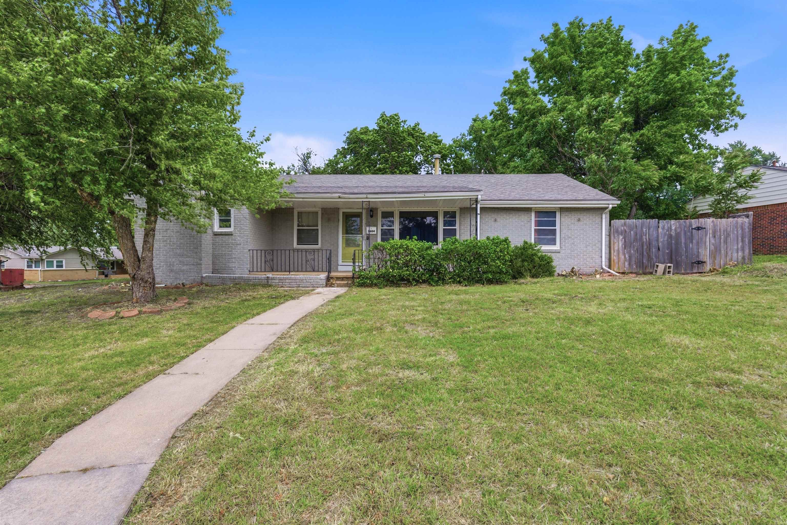 3604 E Skinner Property Photo 1