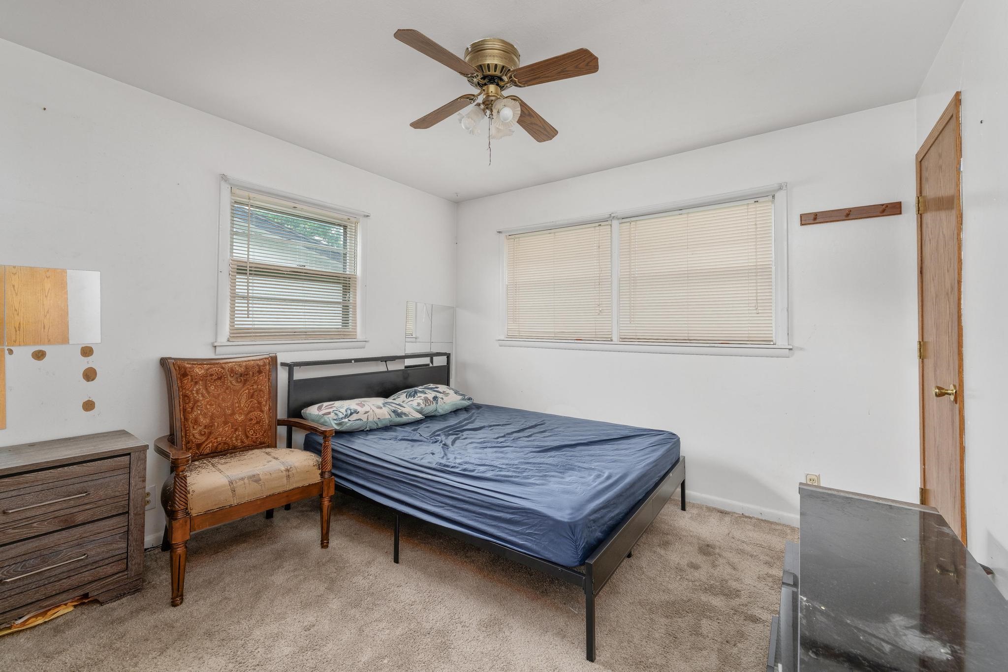 2104 S Osage Ave. Property Photo 15